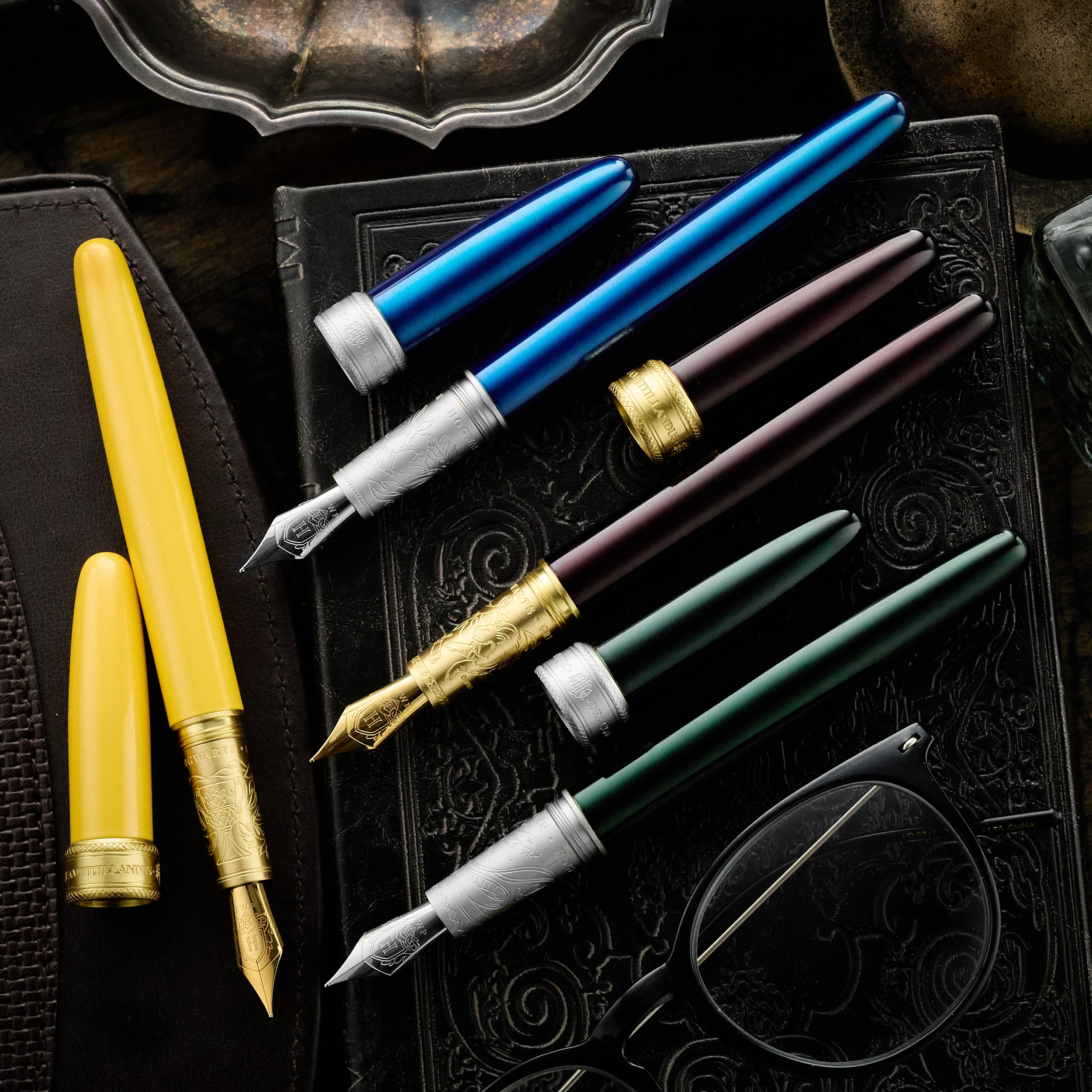 (Bottom Shelf) Ferris Wheel Press Harry Potter Joule Fountain Pen - Gryffindor - Image 12