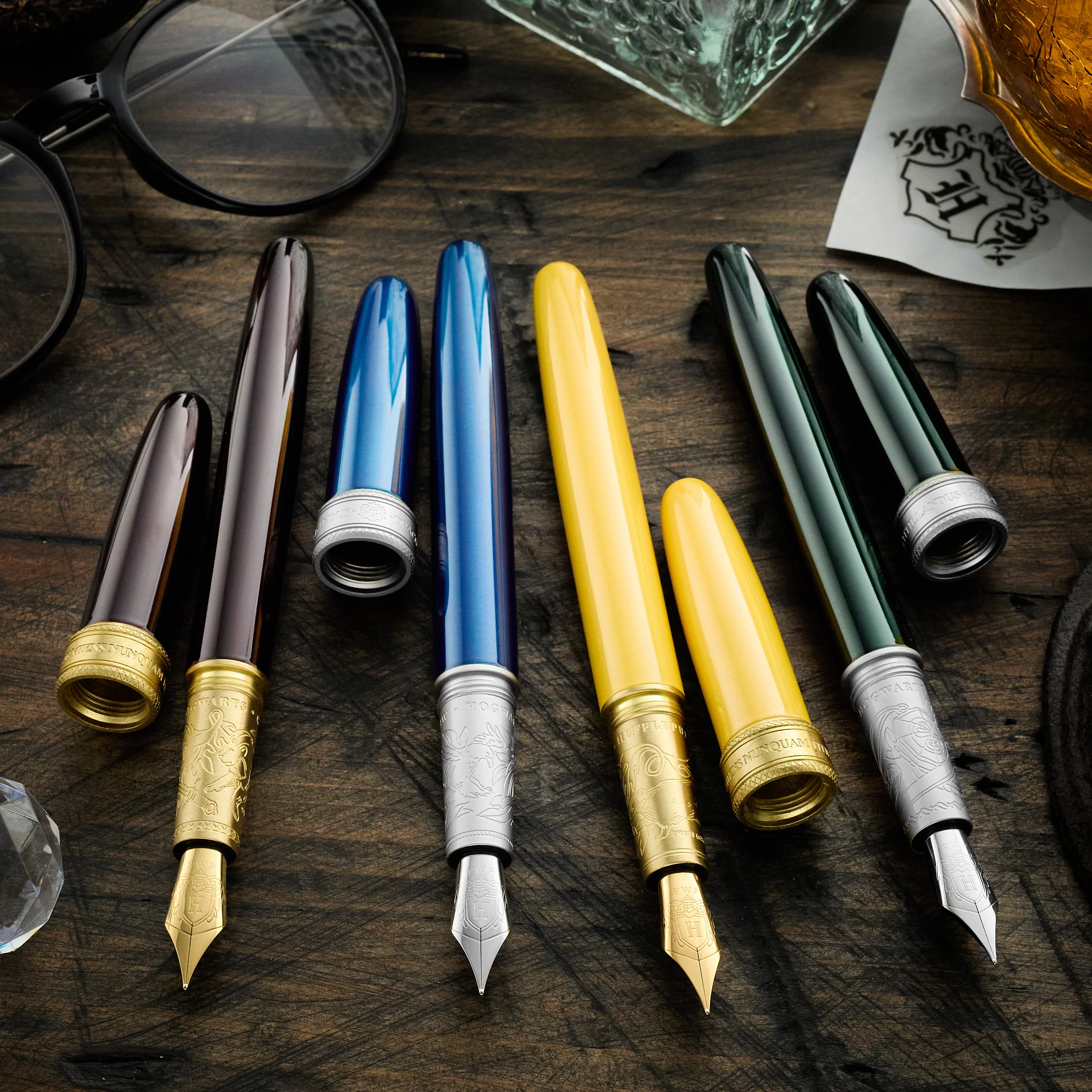 (Bottom Shelf) Ferris Wheel Press Harry Potter Joule Fountain Pen - Gryffindor - Image 7