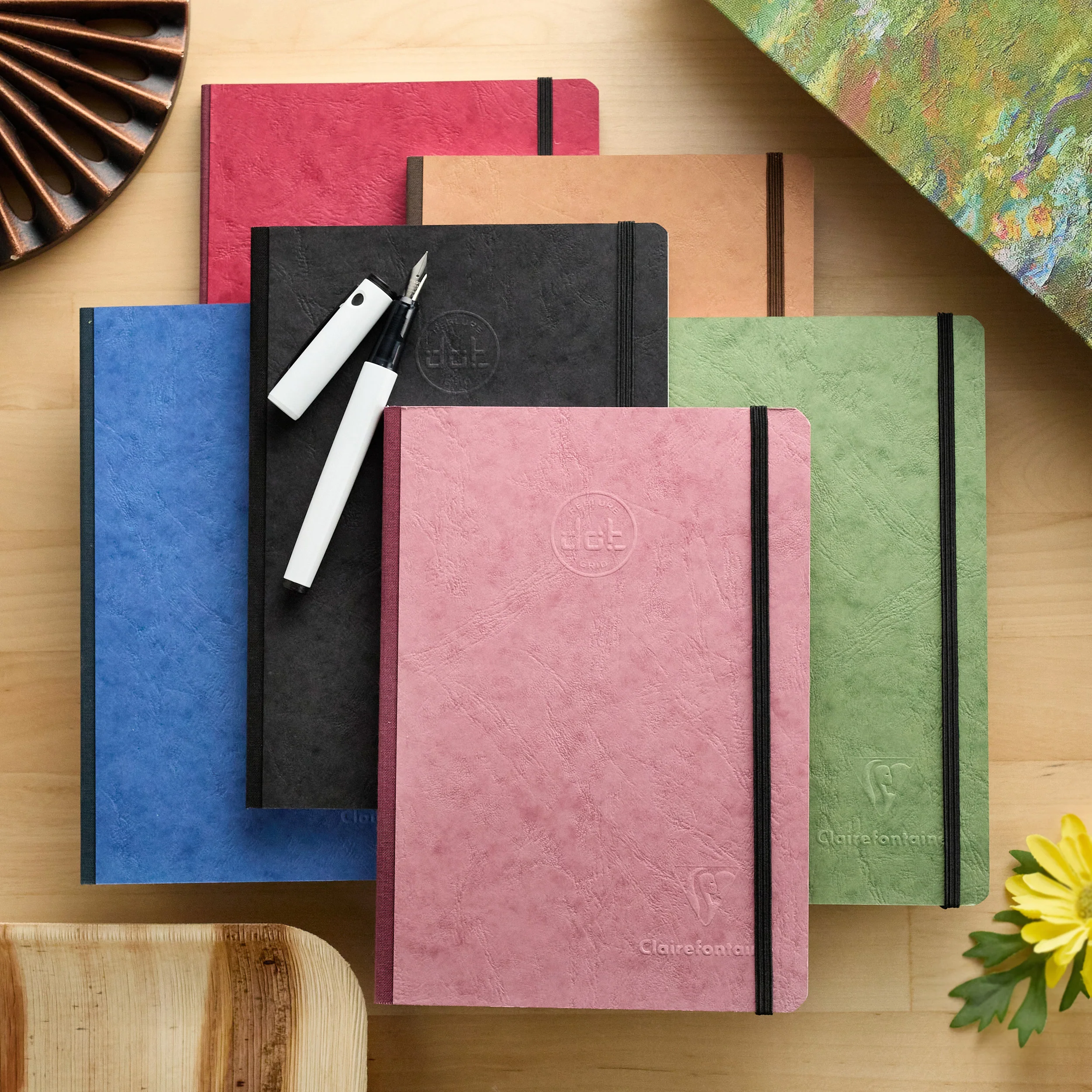 Clairefontaine Basic Clothbound A5 Notebook - Rose, Dot Grid - Image 4