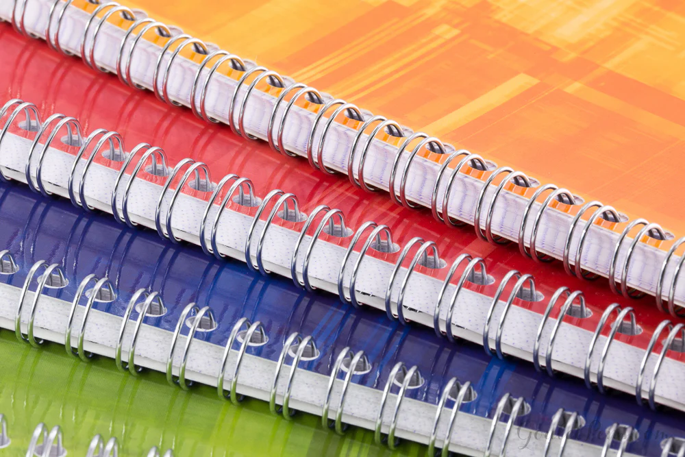Clairefontaine Classic Wirebound A4 Notebook - Lined - Image 4