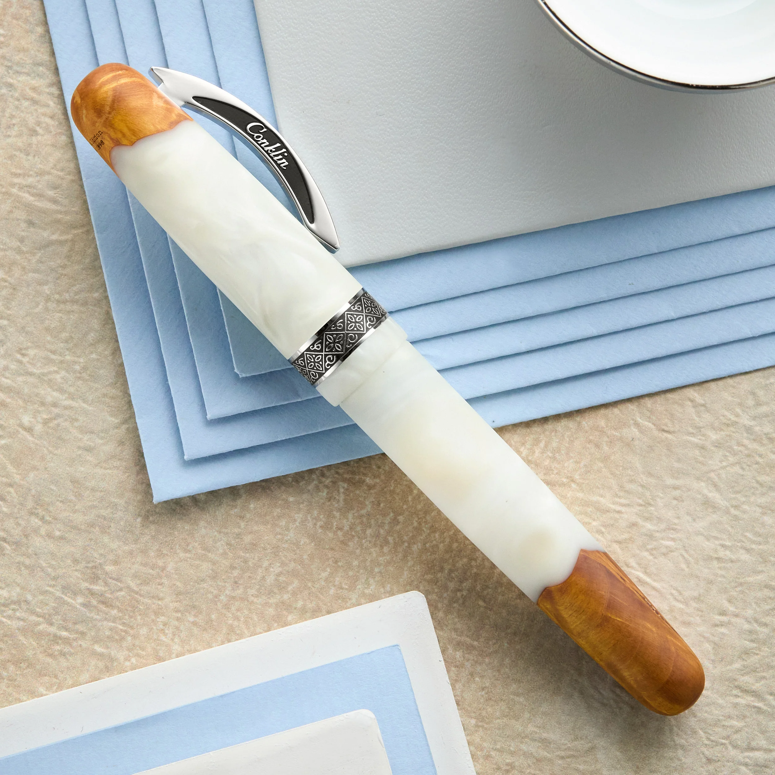 Conklin 1898 Fountain Pen - Spectra Fusion White (Limited Edition) - Image 2