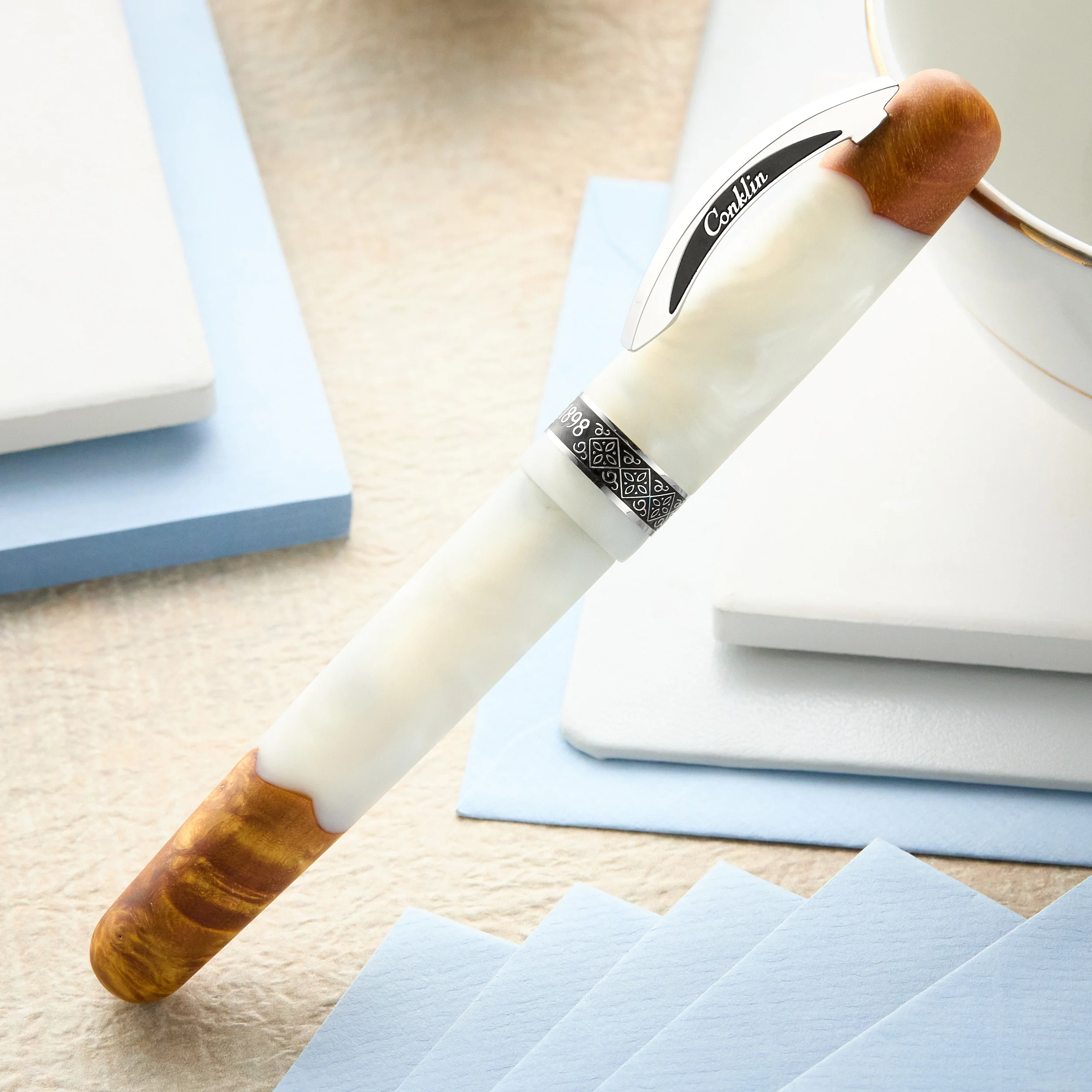 Conklin 1898 Gel Rollerball Pen - Spectra Fusion White (Limited Edition) - Image 3