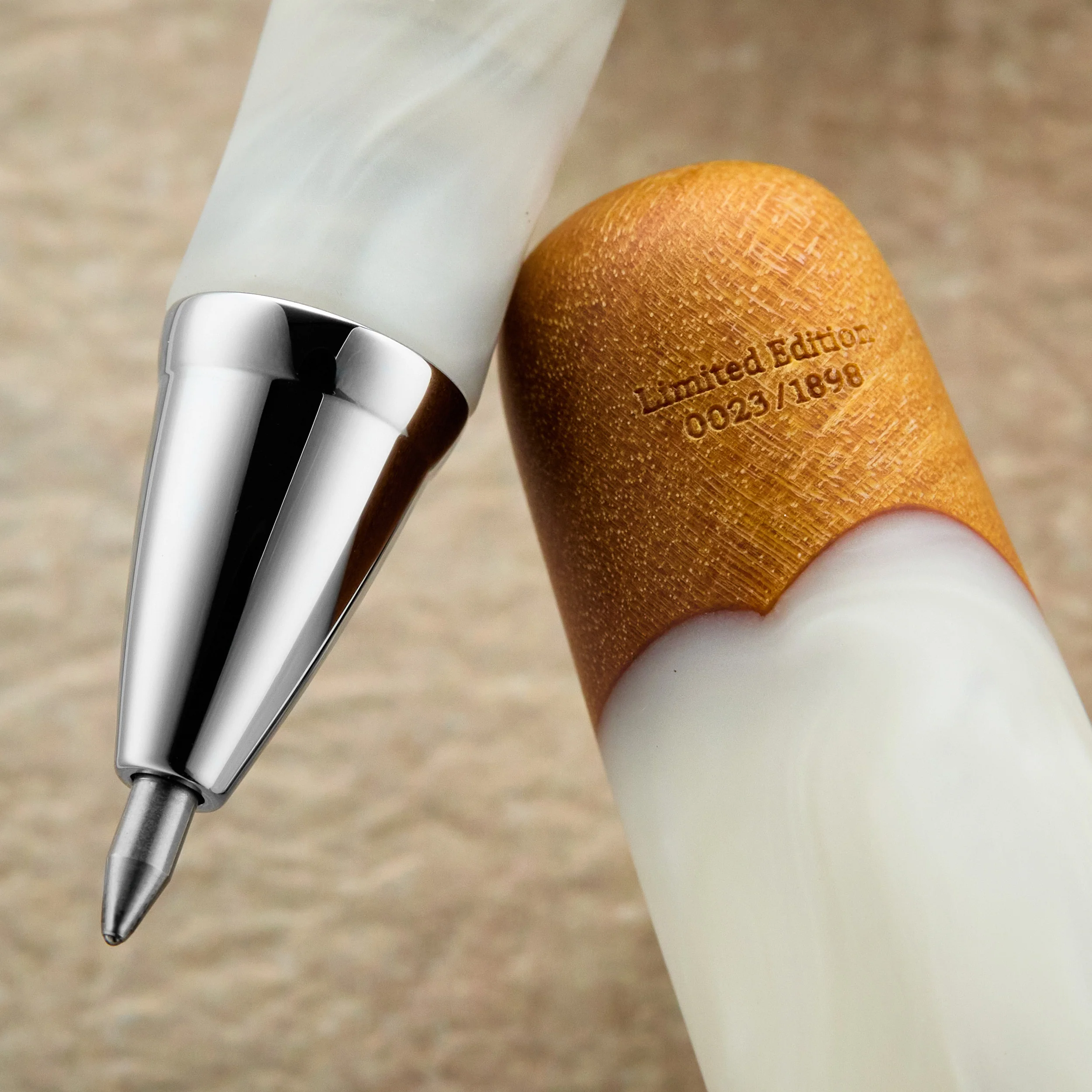 Conklin 1898 Gel Rollerball Pen - Spectra Fusion White (Limited Edition) - Image 4