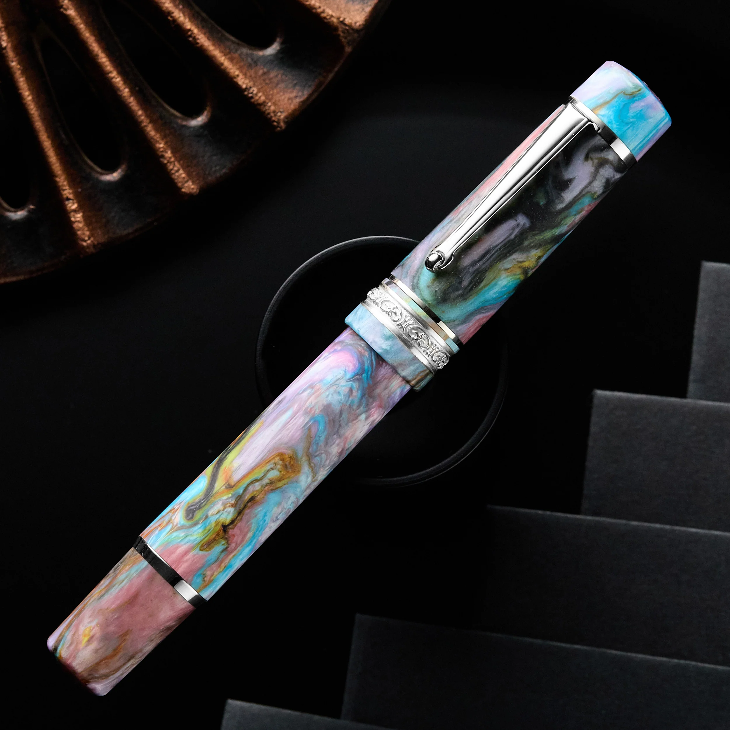 Delta DV Original Mid-Size Fountain Pen - Primary Manipulation 4.5 (Limited Edition) - Image 3