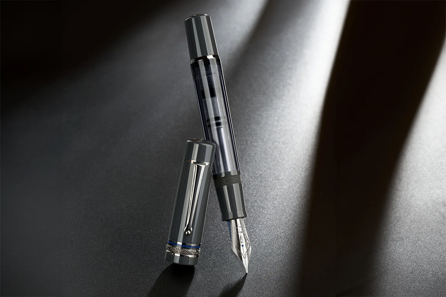 Delta Prestige Limited Edition Fountain Pen - Image 4