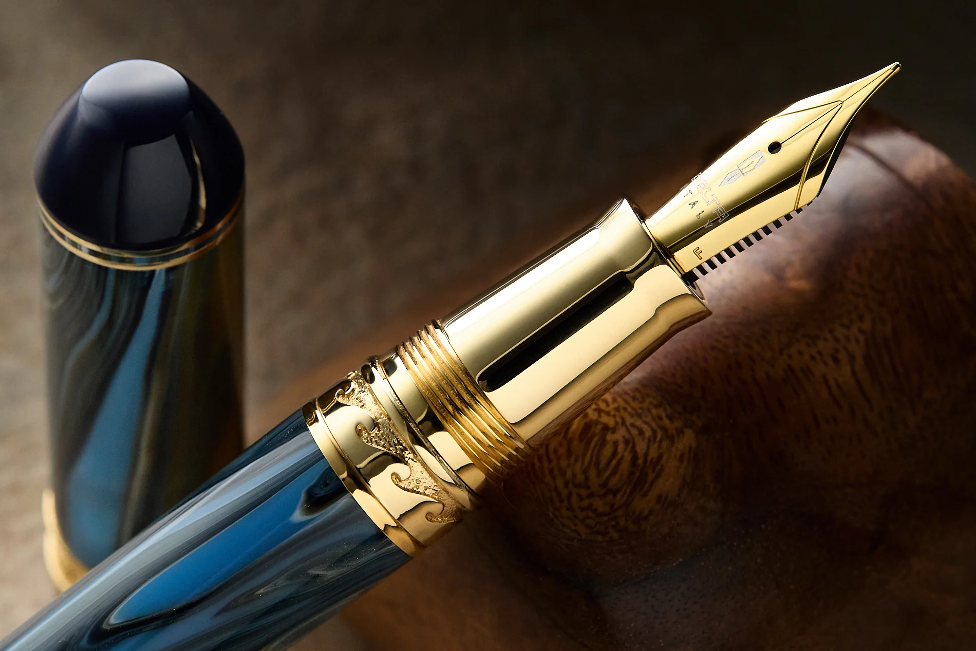 Delta NAPOLI Fountain Pen (Special Edition) - Image 8
