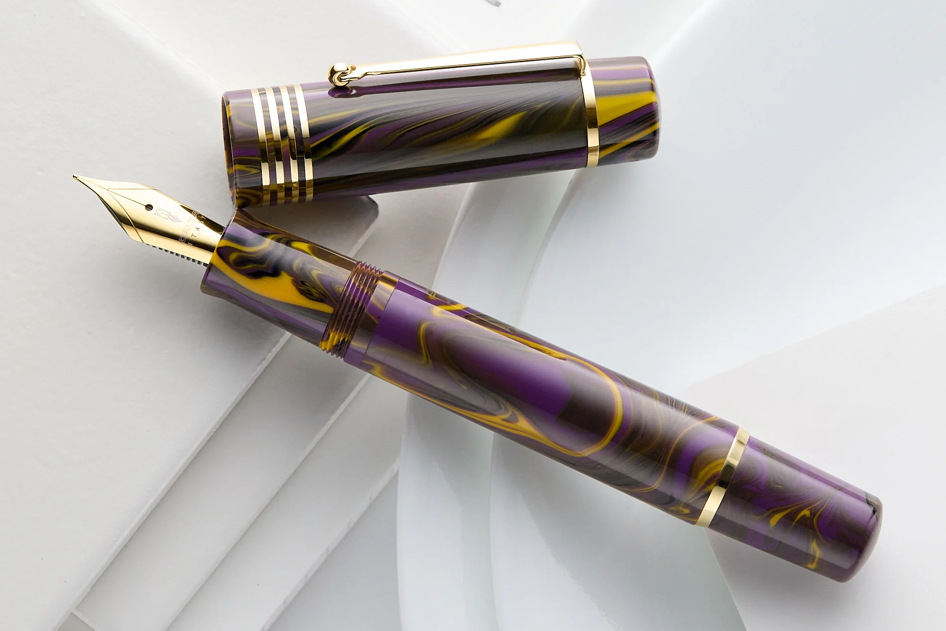 Delta Neo Gallery Fountain Pen - Iris - Image 7