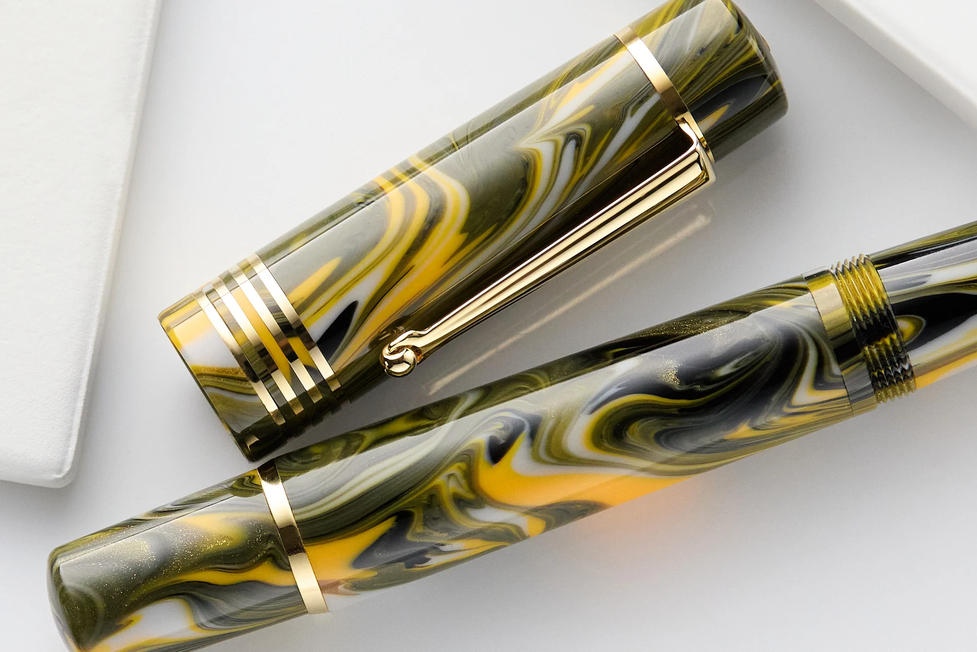 Delta Neo Gallery Fountain Pen - Marigold - Image 10