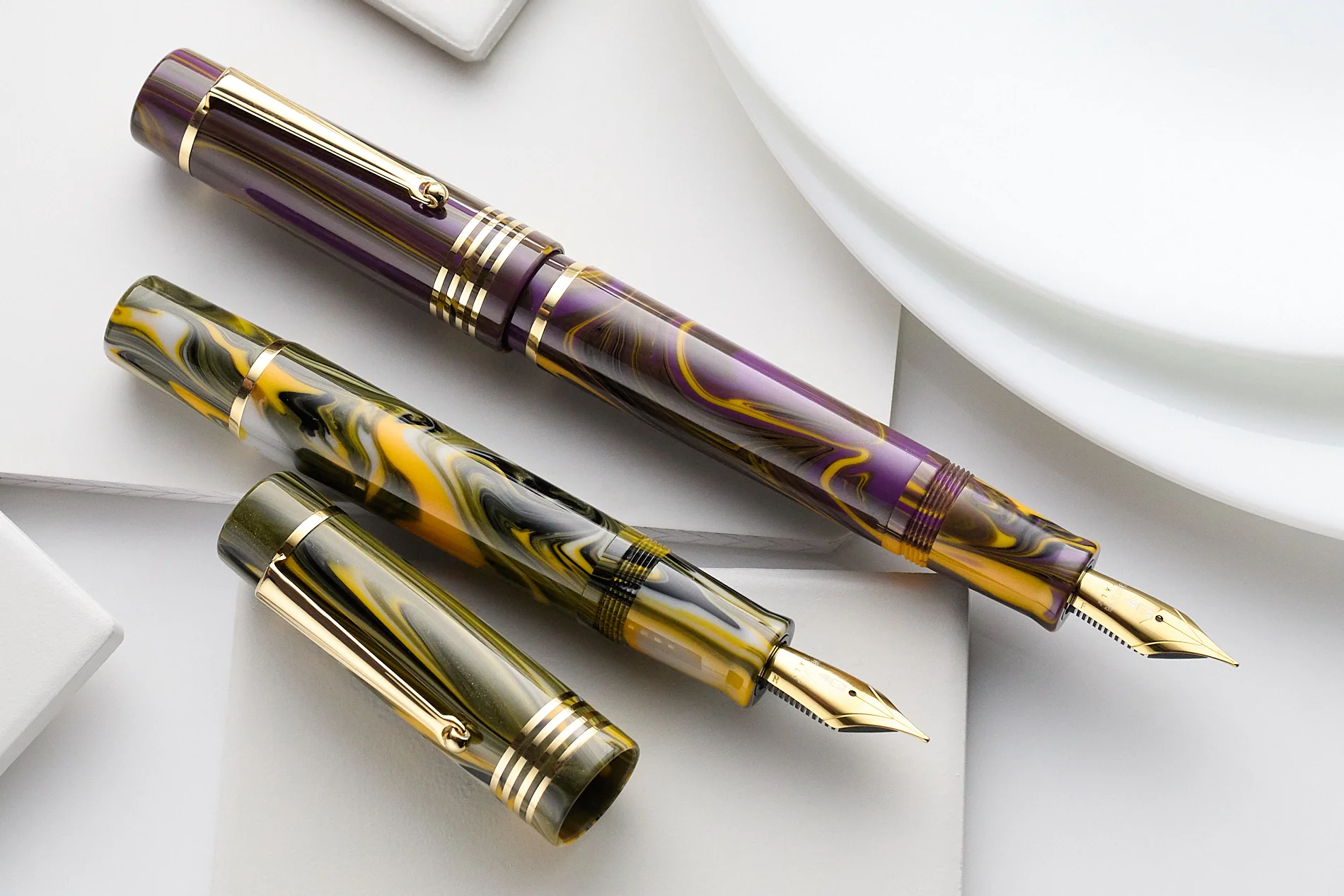 Delta Neo Gallery Fountain Pen - Iris - Image 12