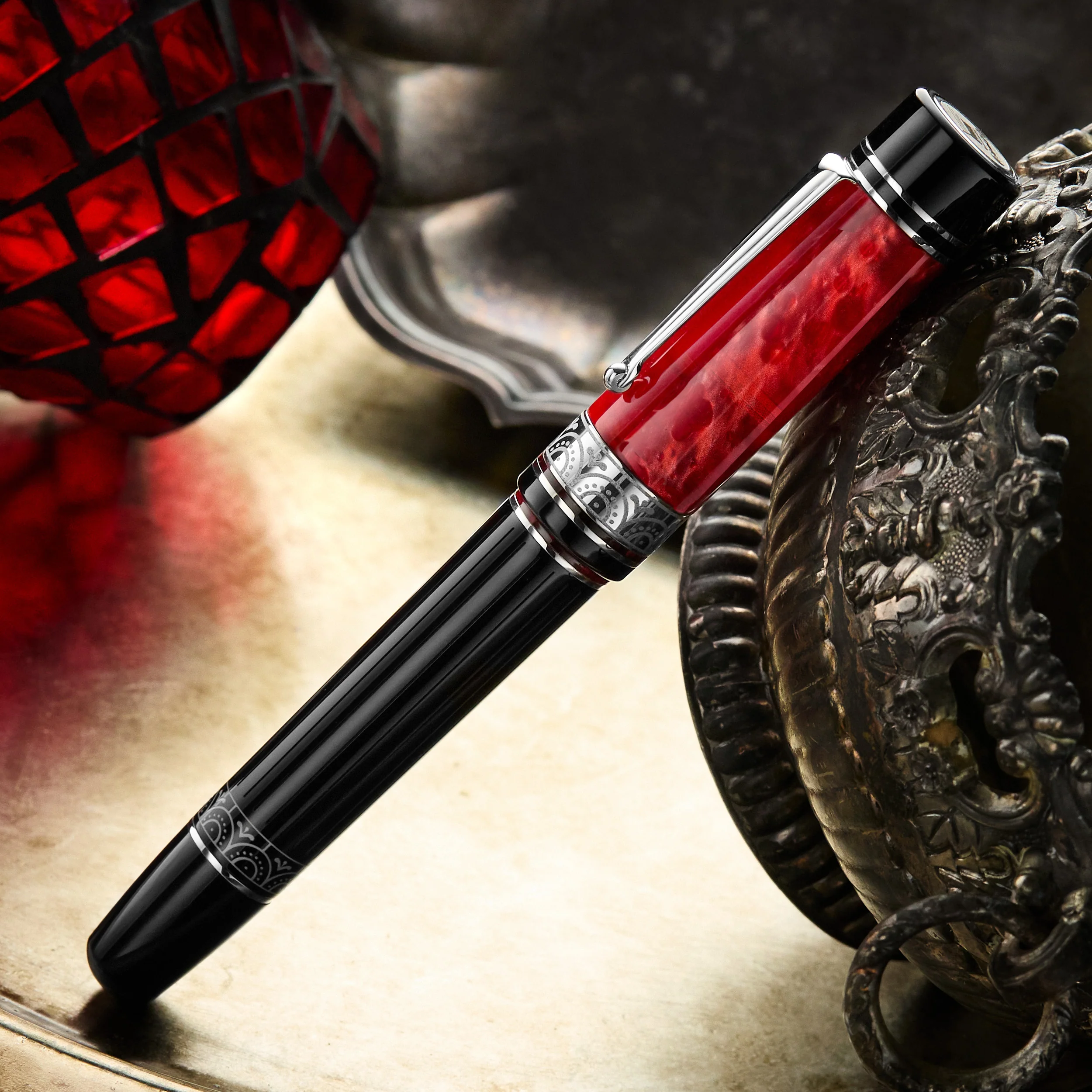 Delta POMPEII Fountain Pen (Special Edition) - Image 2