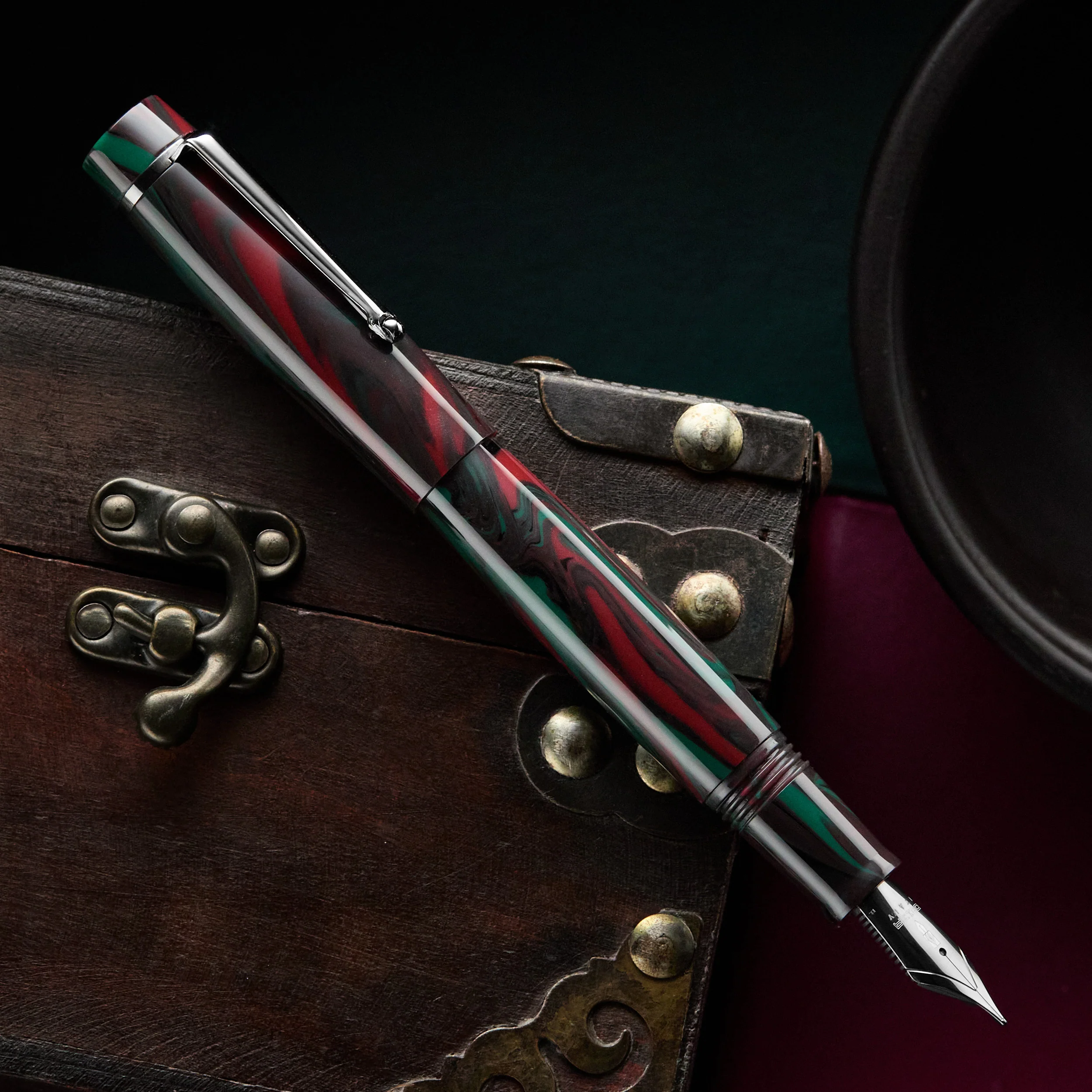 Delta Signs of Time Fountain Pen - Medieval Art (Special Edition) - Image 5