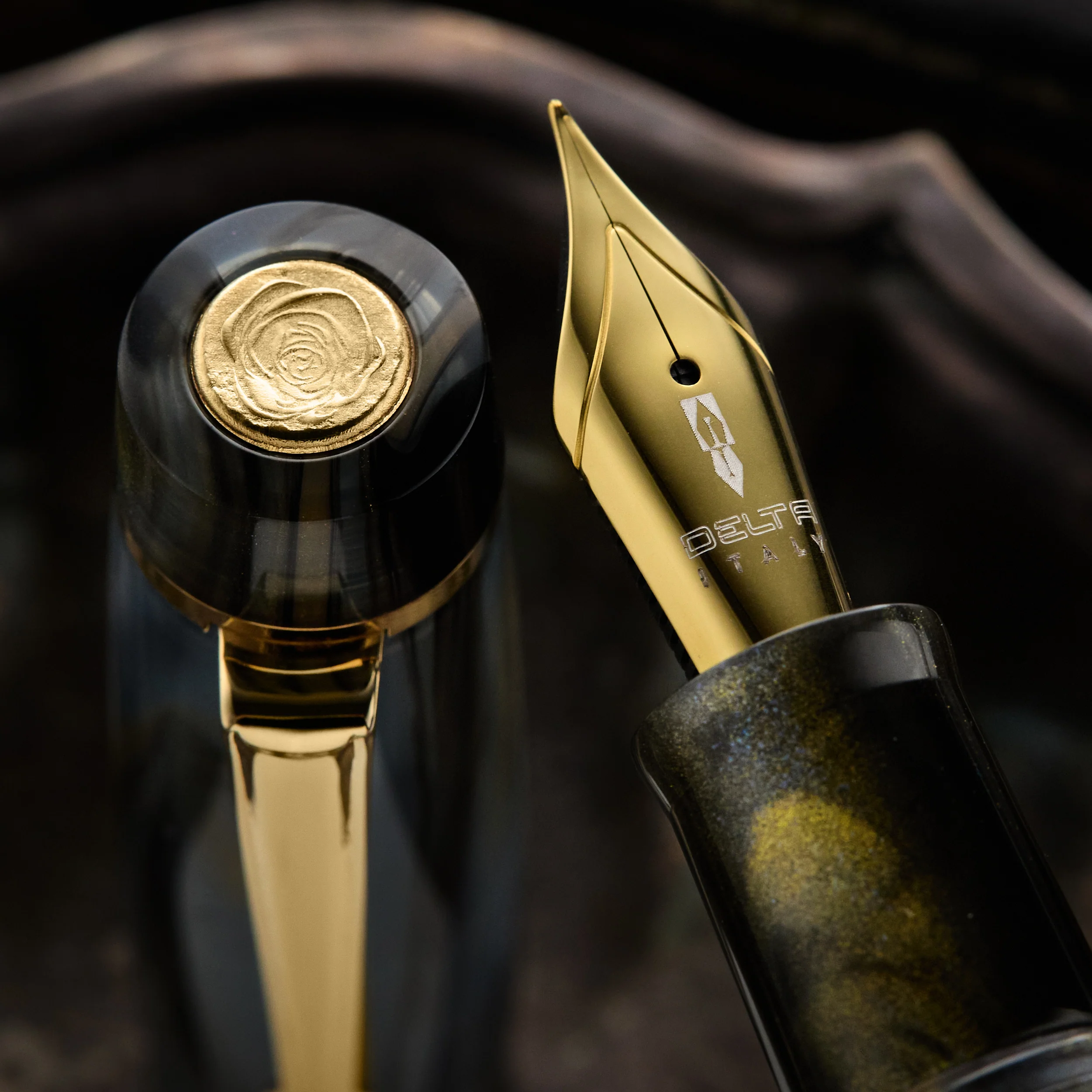 Delta Signs of Time Fountain Pen - Renaissance (Special Edition) - Image 4