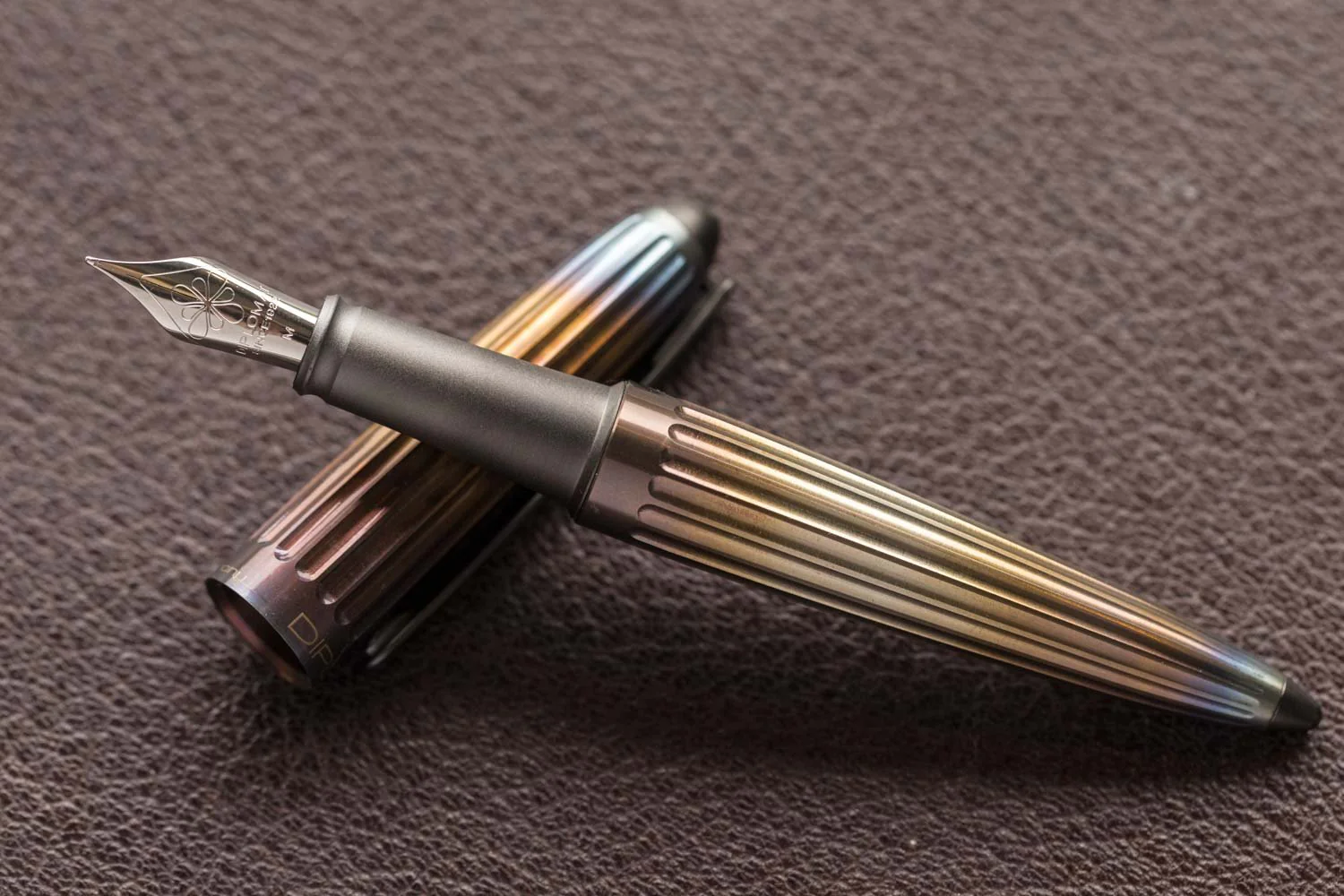 Diplomat Aero Fountain Pen - Flame - Image 4