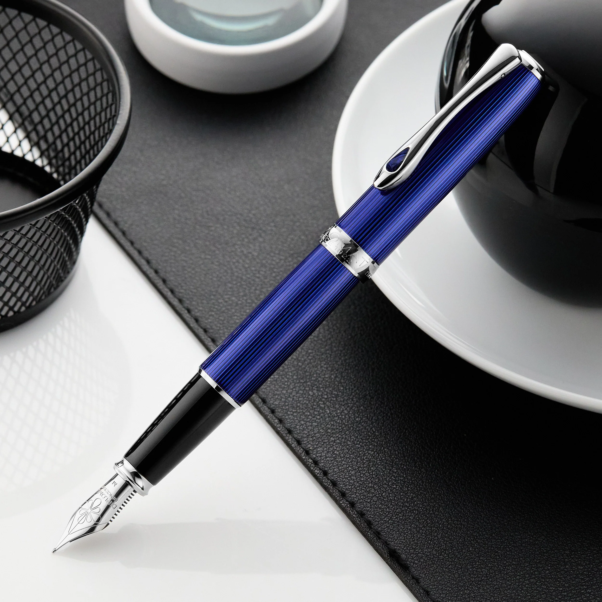 Diplomat Excellence A2 Fountain Pen - Skyline Blue - Image 4