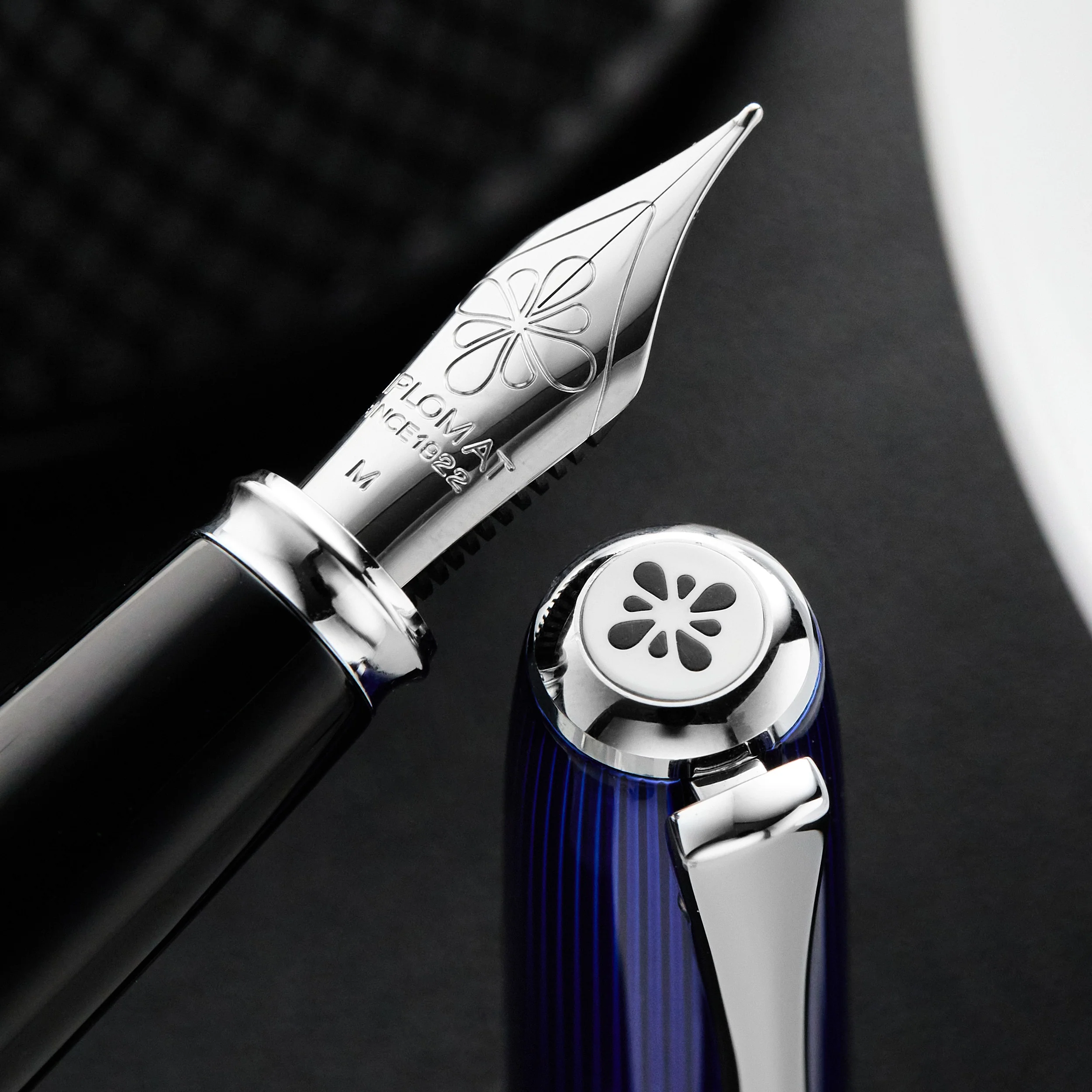 Diplomat Excellence A2 Fountain Pen - Skyline Blue - Image 7