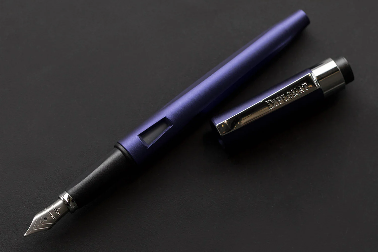 Diplomat Magnum Fountain Pen - Indigo Blue - Image 4