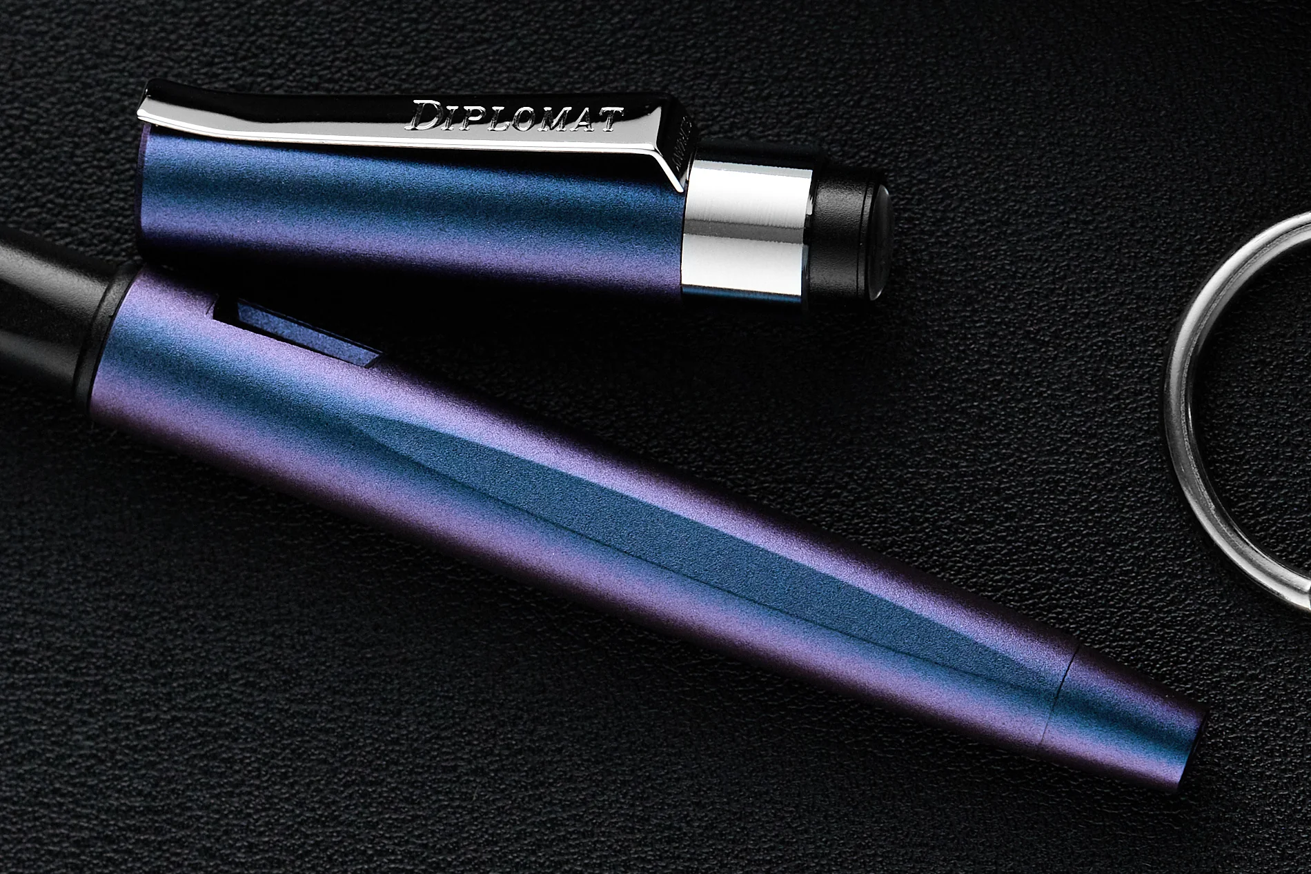 Diplomat Magnum Fountain Pen - Prismatic Purple - Image 11