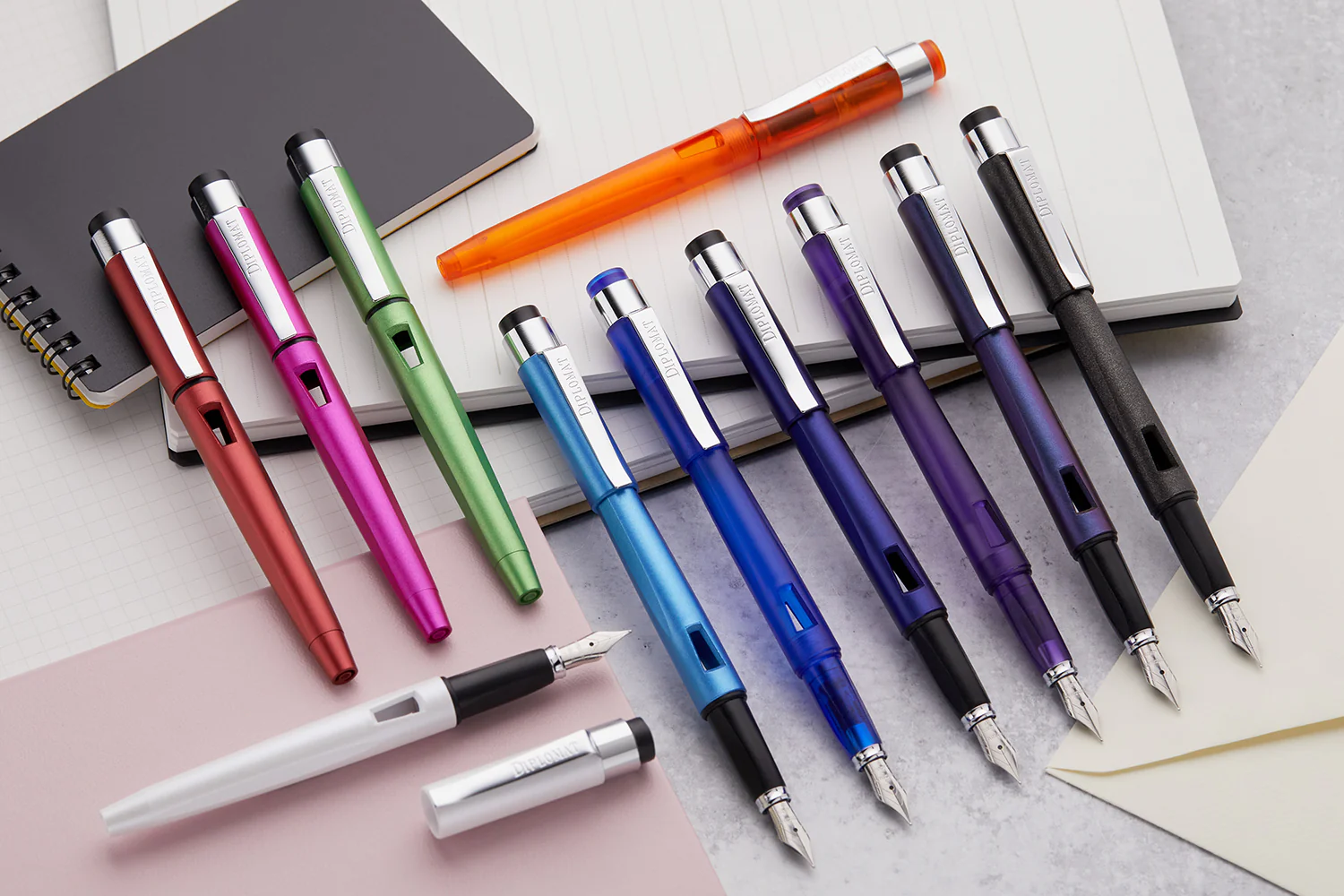 Diplomat Magnum Fountain Pen - Prismatic Purple - Image 13