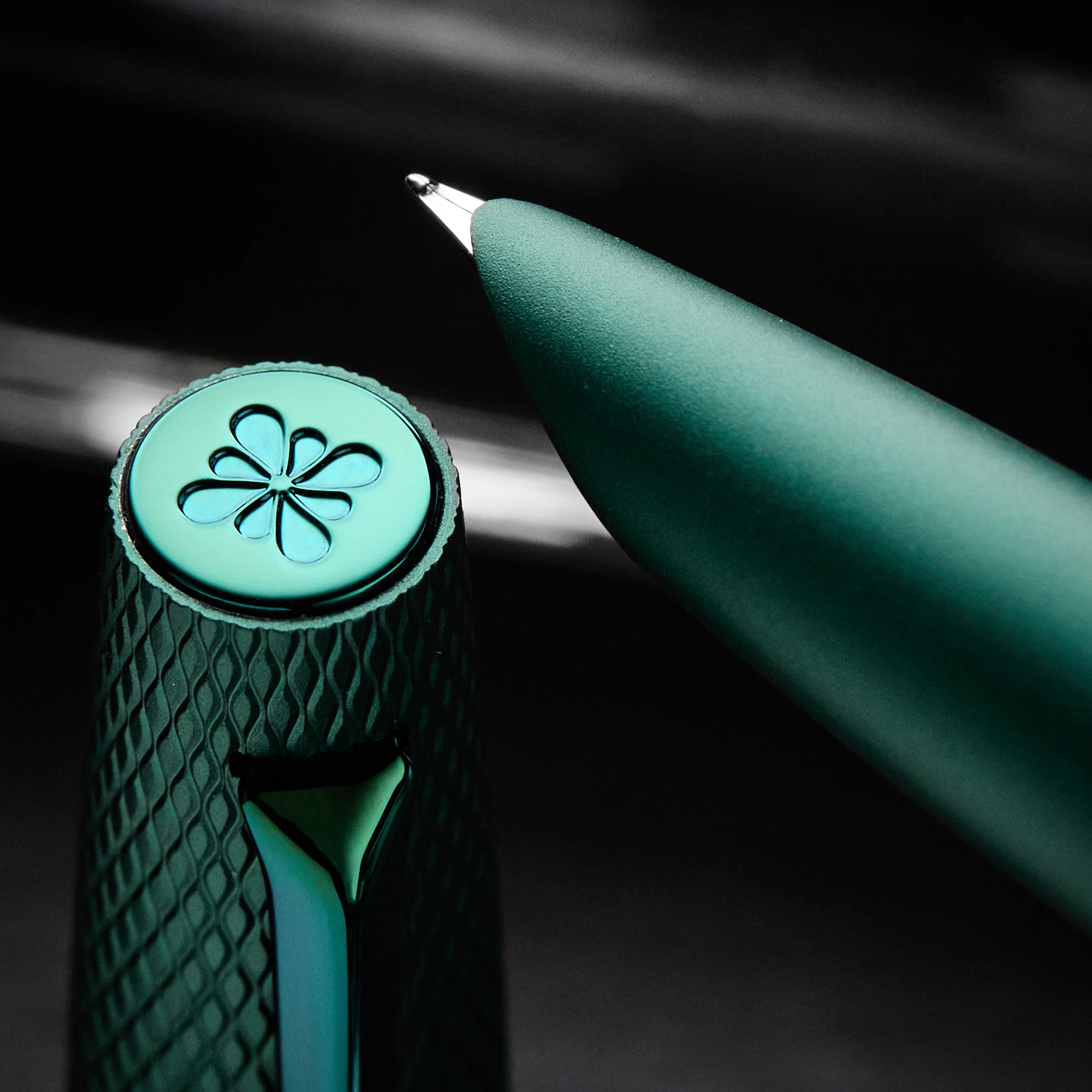Diplomat Viper Fountain Pen - Green - Image 4