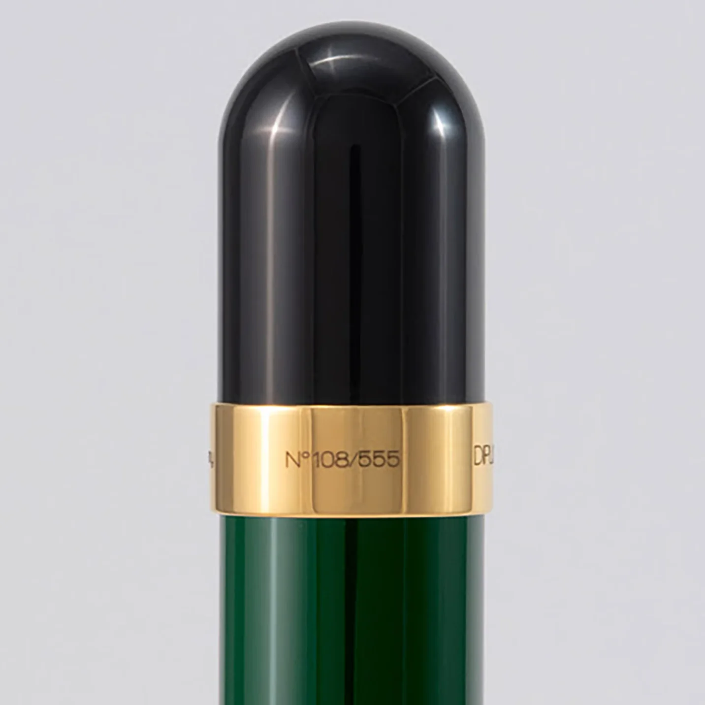 Diplomat XO Fountain Pen - Racing Green (Limited Edition) - Image 9