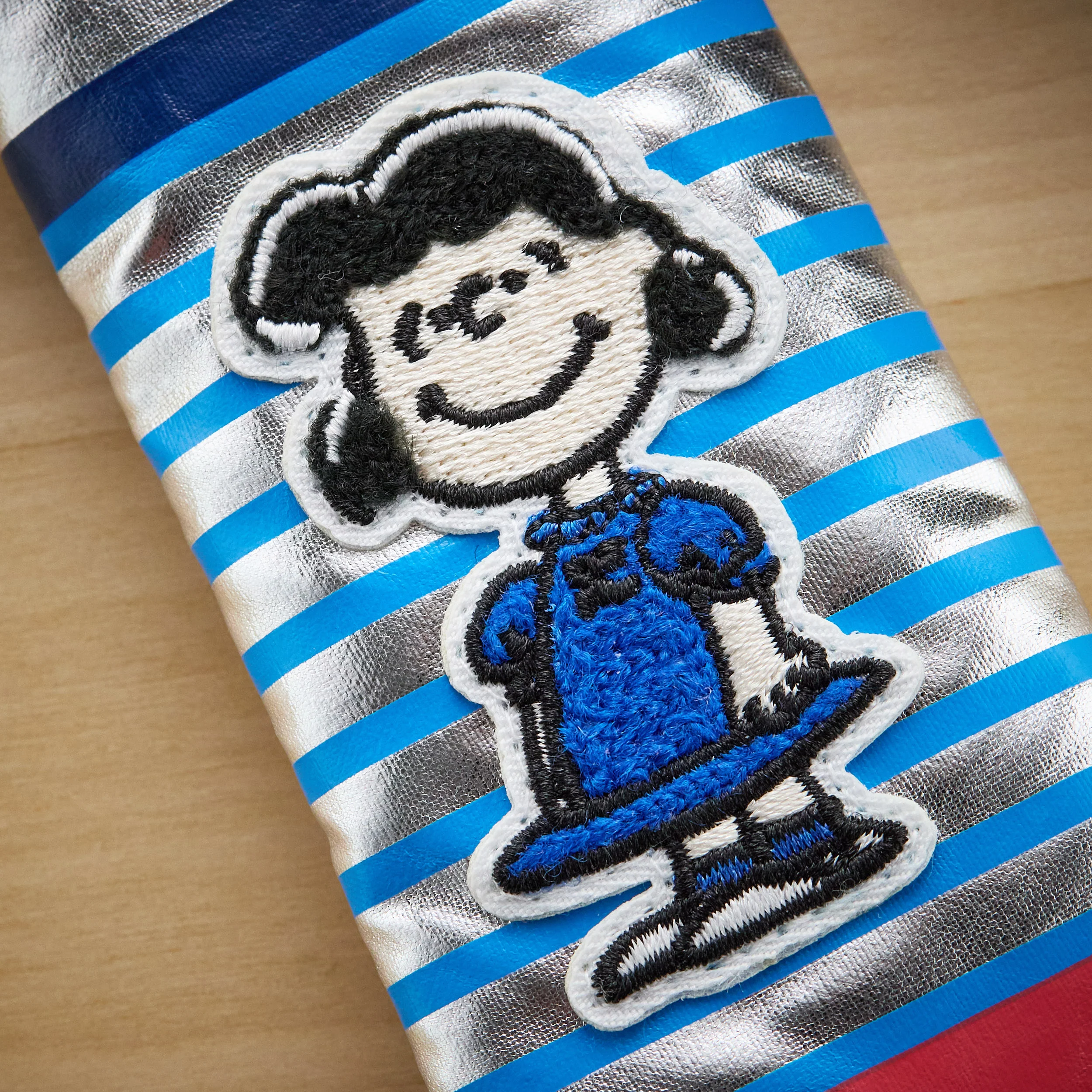 Esterbrook X Peanuts 75th Anniversary Edition Pen Case - Lucy (Special Edition) - Image 4