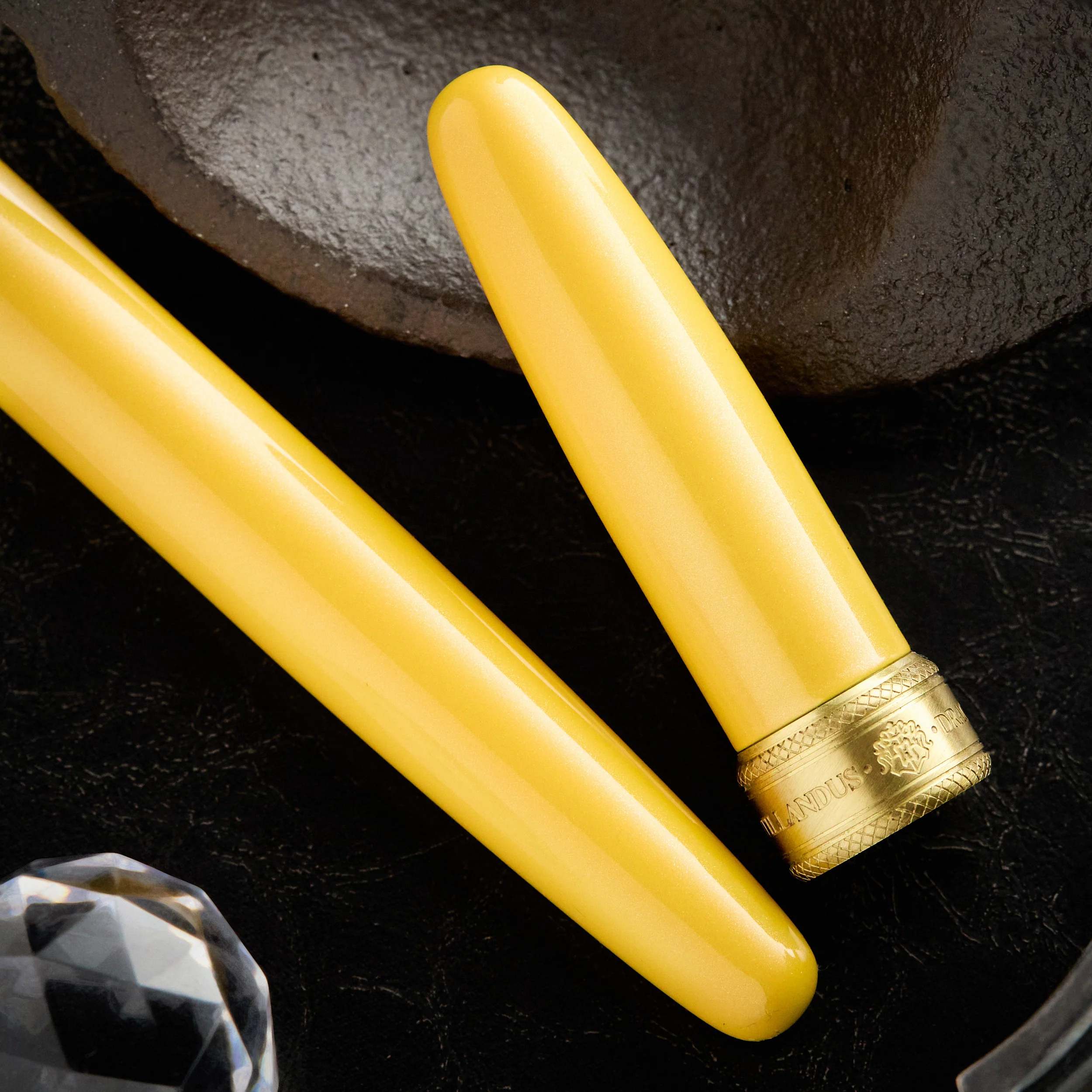 Ferris Wheel Press Harry Potter Joule Fountain Pen - Hufflepuff - Image 3