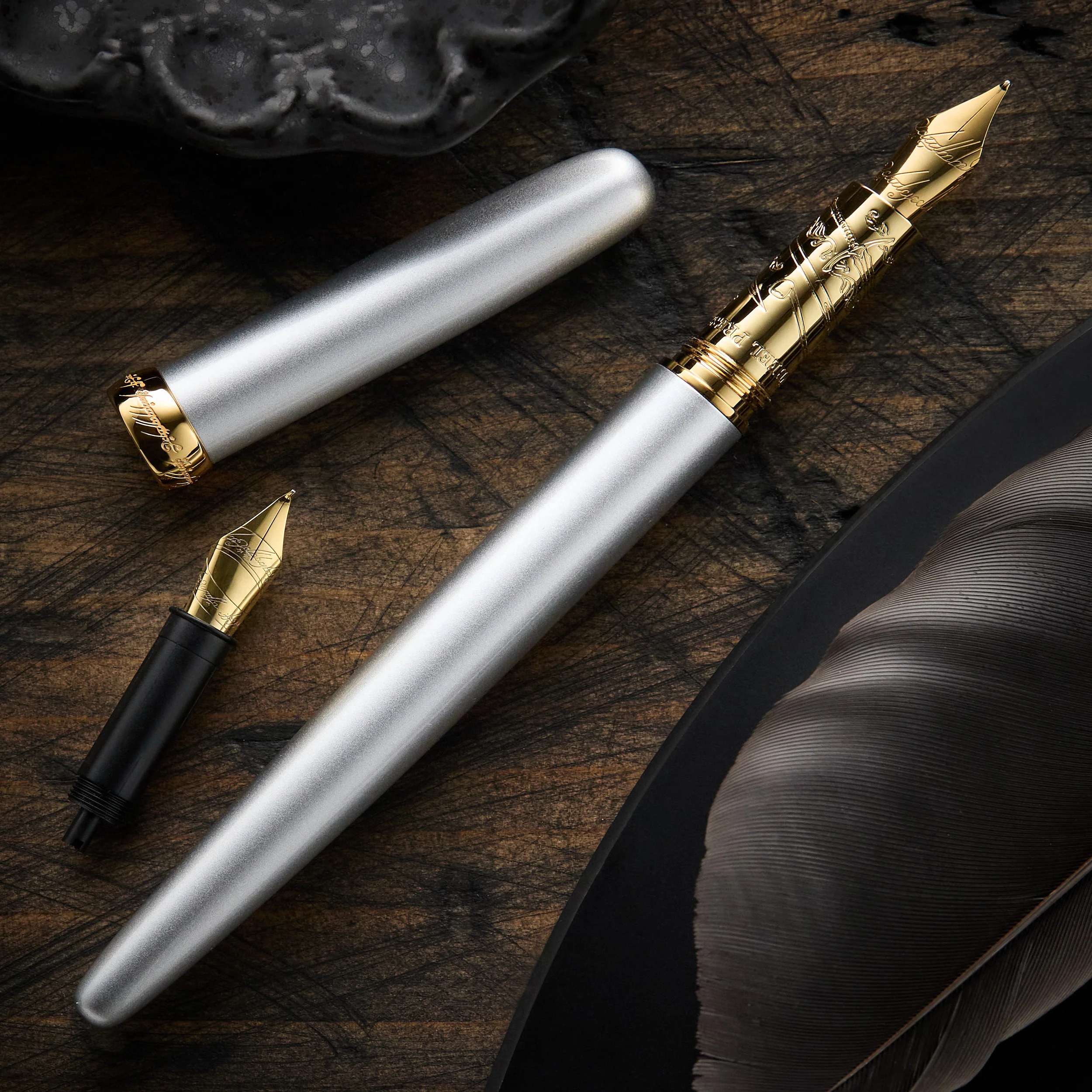 Ferris Wheel Press Lord of the Rings Bijou Fountain Pen & Ink Set - Gandalf - Image 3