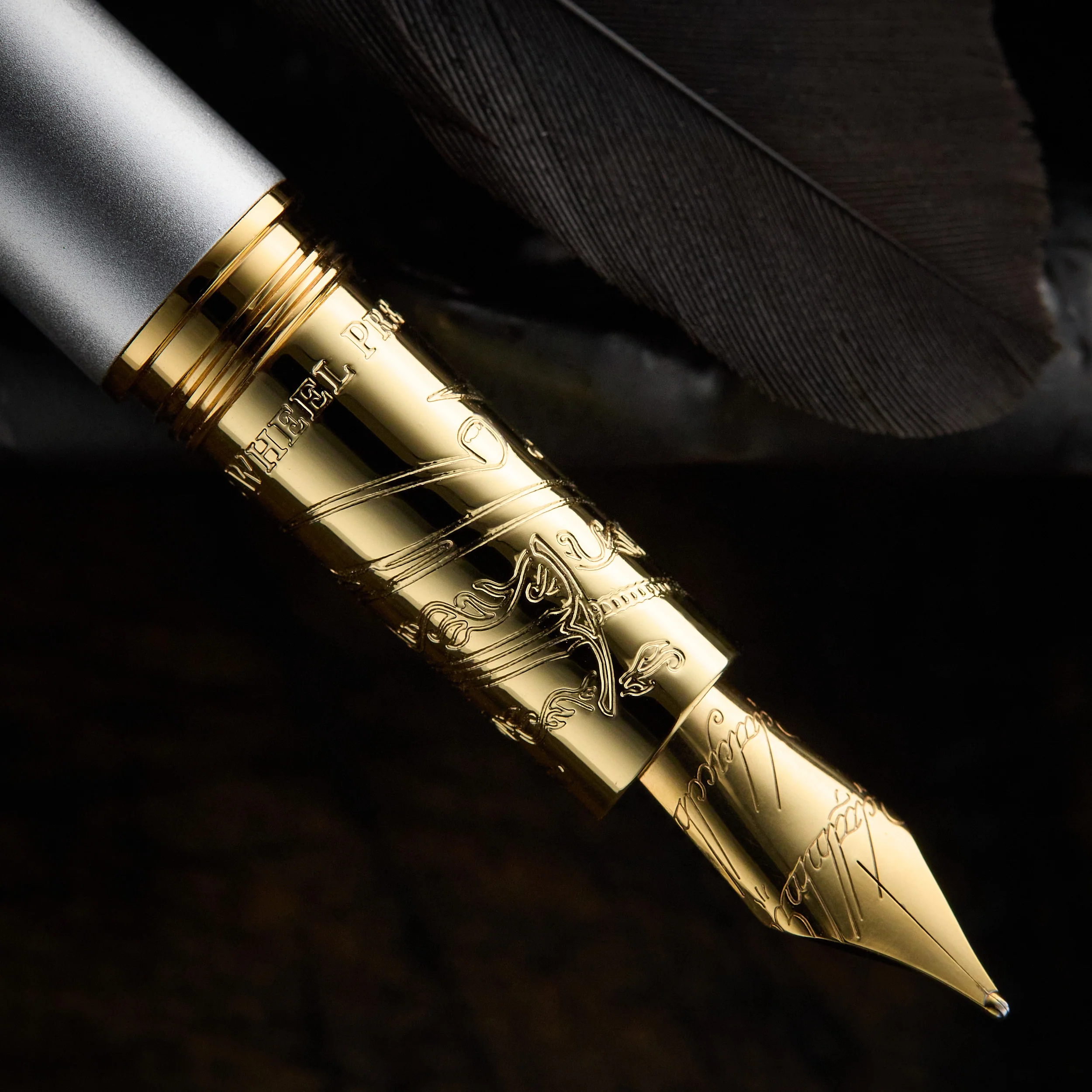 Ferris Wheel Press Lord of the Rings Bijou Fountain Pen & Ink Set - Gandalf - Image 4