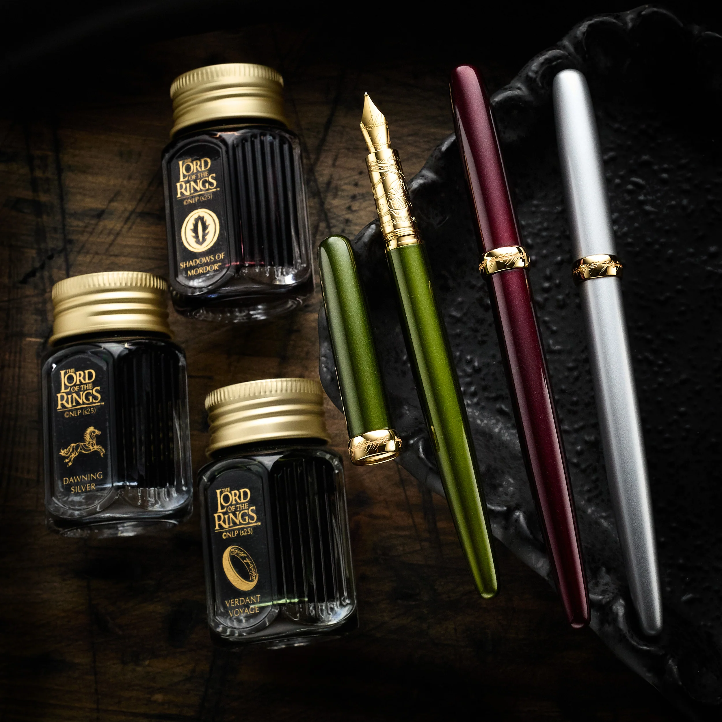 Ferris Wheel Press Lord of the Rings Bijou Fountain Pen & Ink Set - Sauron - Image 12