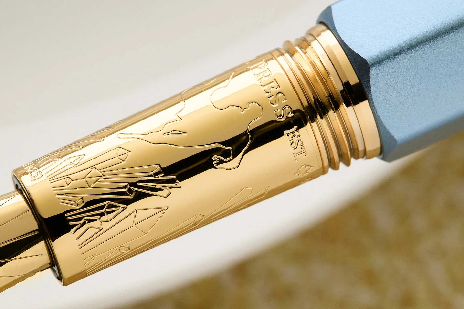Ferris Wheel Press Superman Edition Marquise Fountain Pen & Ink Set - Fortress of Solitude - Image 5