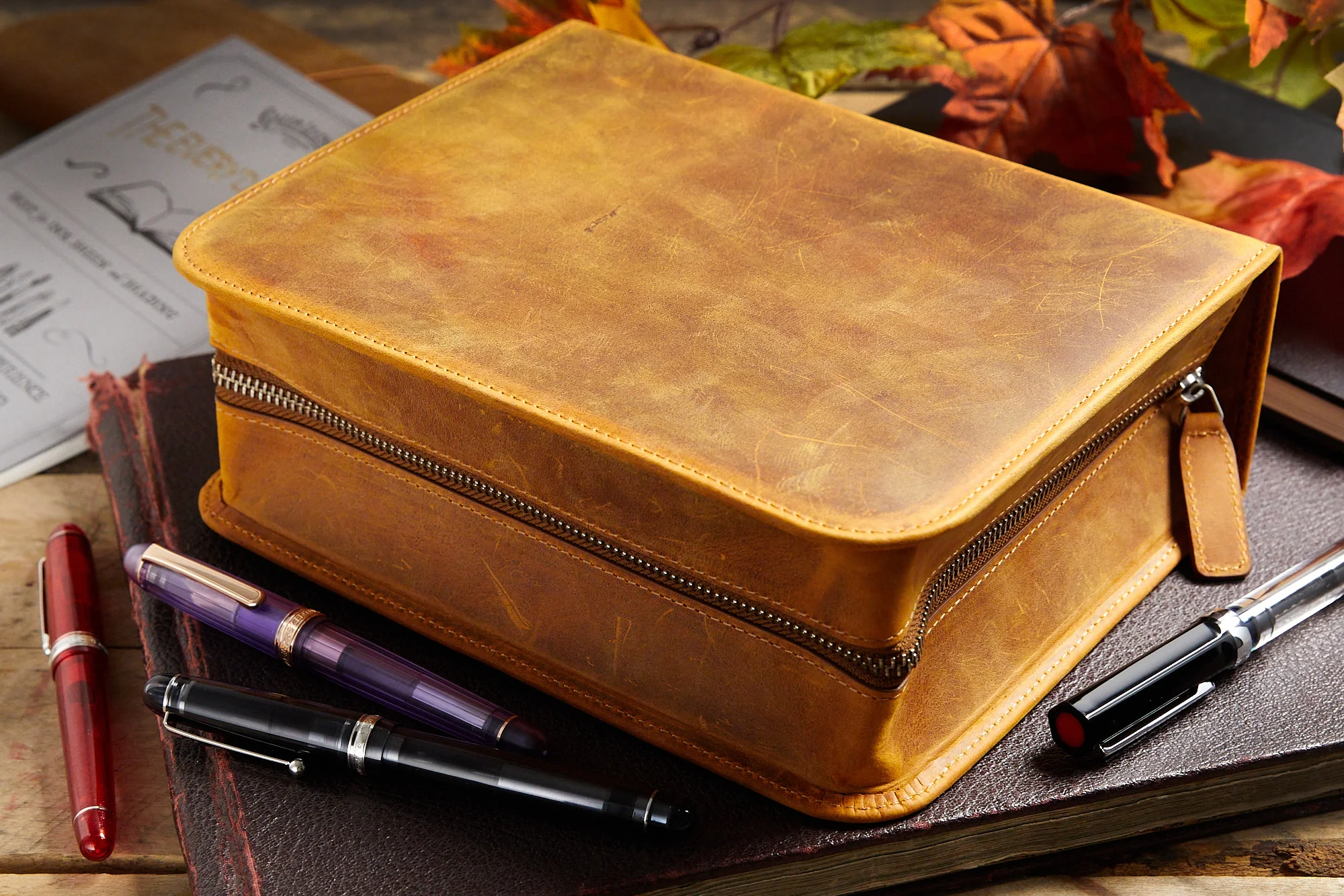 Galen Leather Zippered 40 Slot Pen Case - Crazy Horse Brown - Image 7
