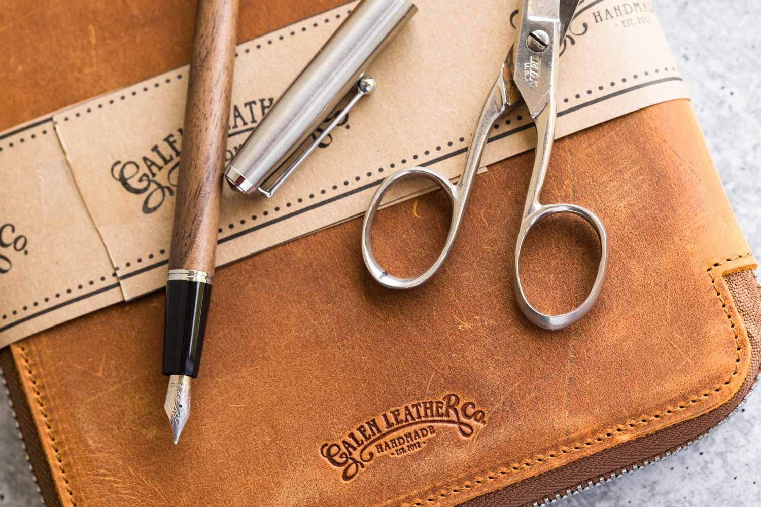 Galen Leather Zippered A5 Notebook Folio - Crazy Horse Brown - Image 10