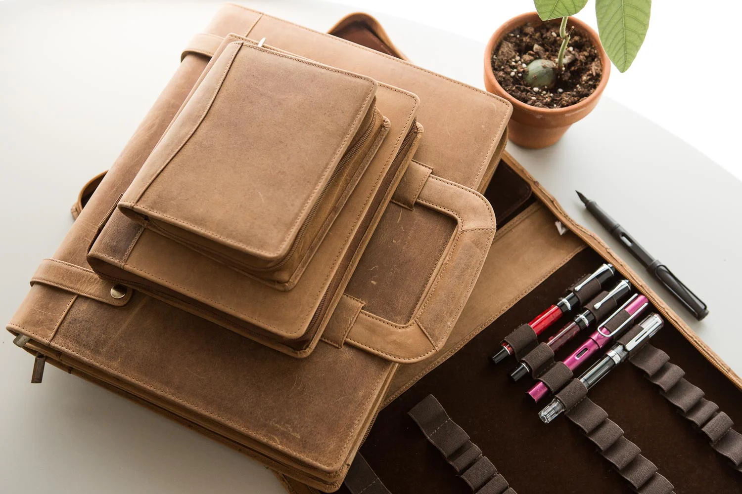 Girologio 12 Zippered Pen Case - Saddle - Image 3