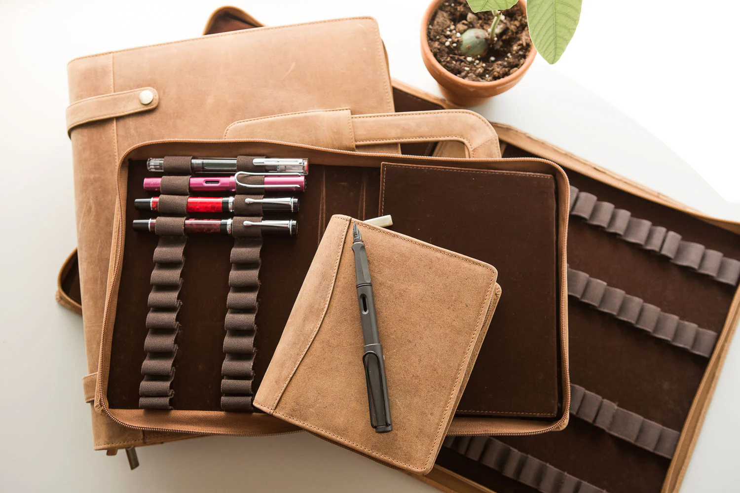 Girologio 12 Zippered Pen Case - Saddle - Image 4