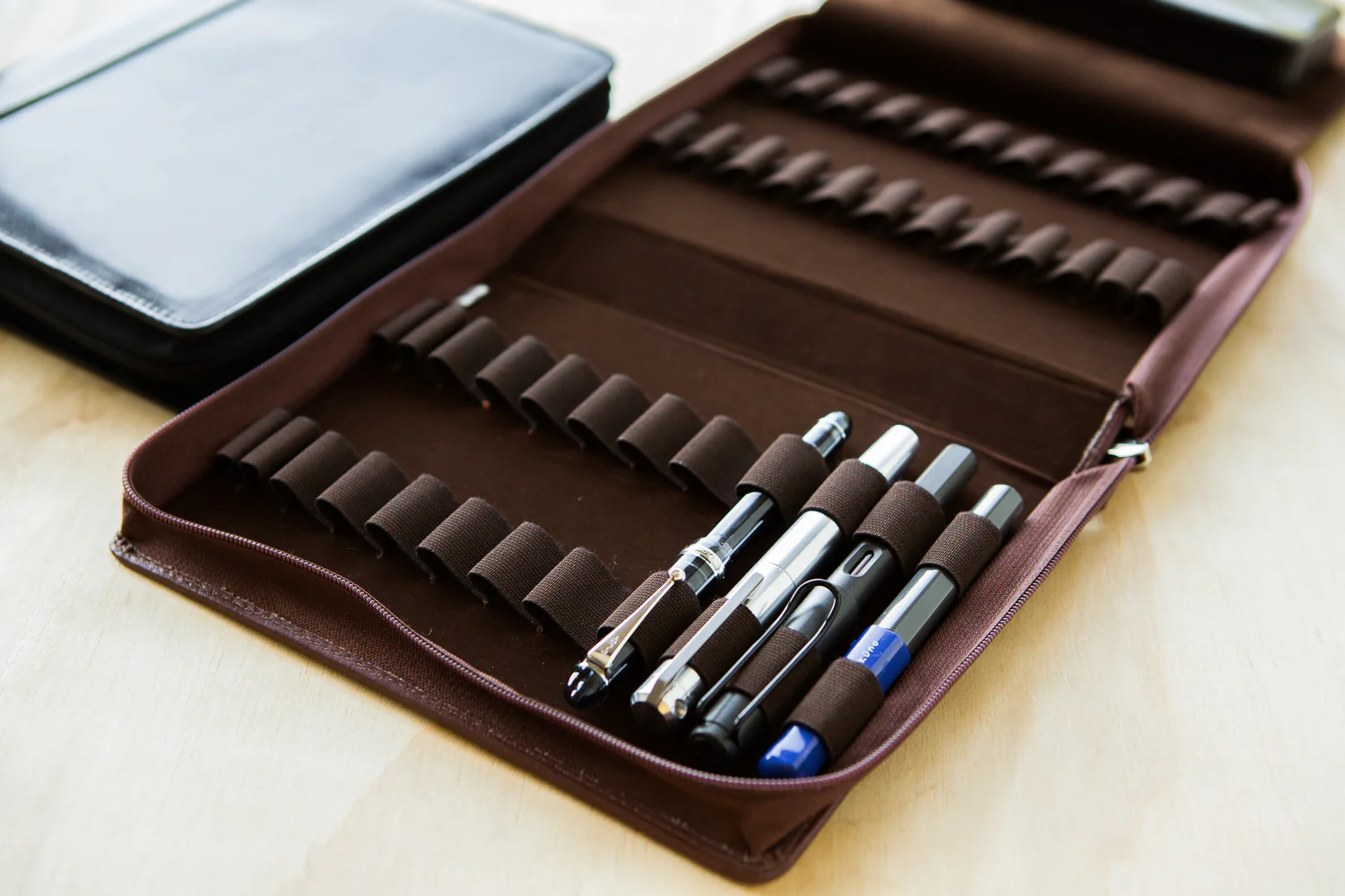 Girologio 24 Pen Case - Brown - Image 8