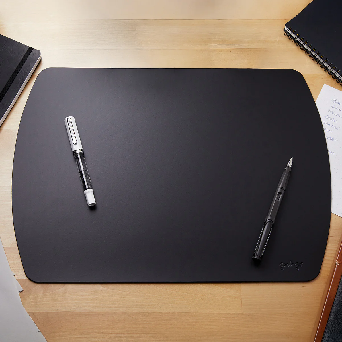 Girologio Writing Mat - Black