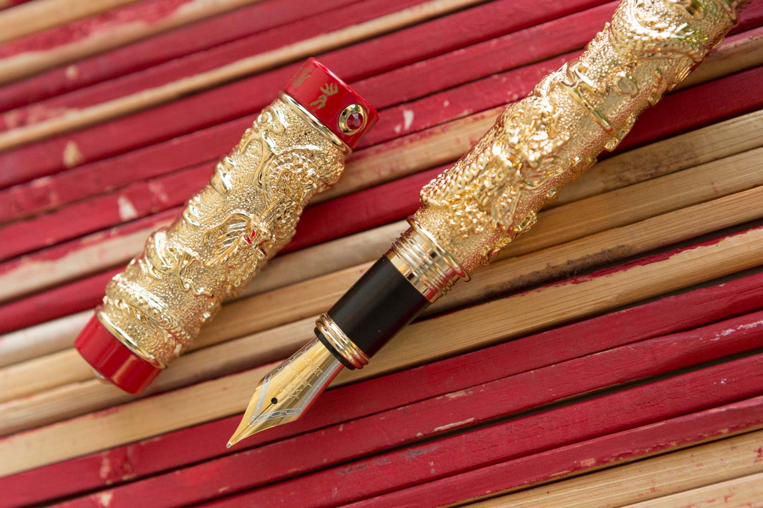 Jinhao 999 Dragon Fountain Pen - Gold/Red - Image 9
