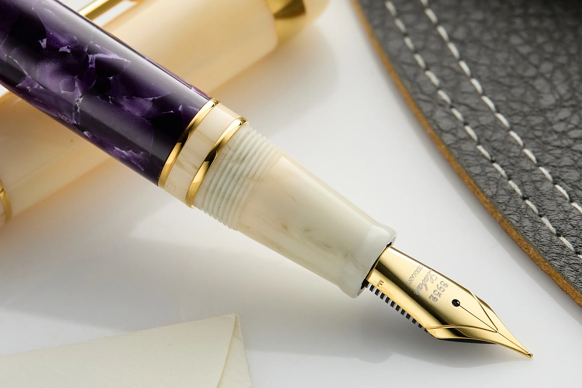 Laban 325 Fountain Pen - Wisteria - Image 9