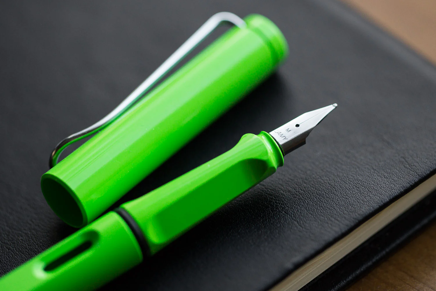 LAMY safari Fountain Pen - green - Image 7