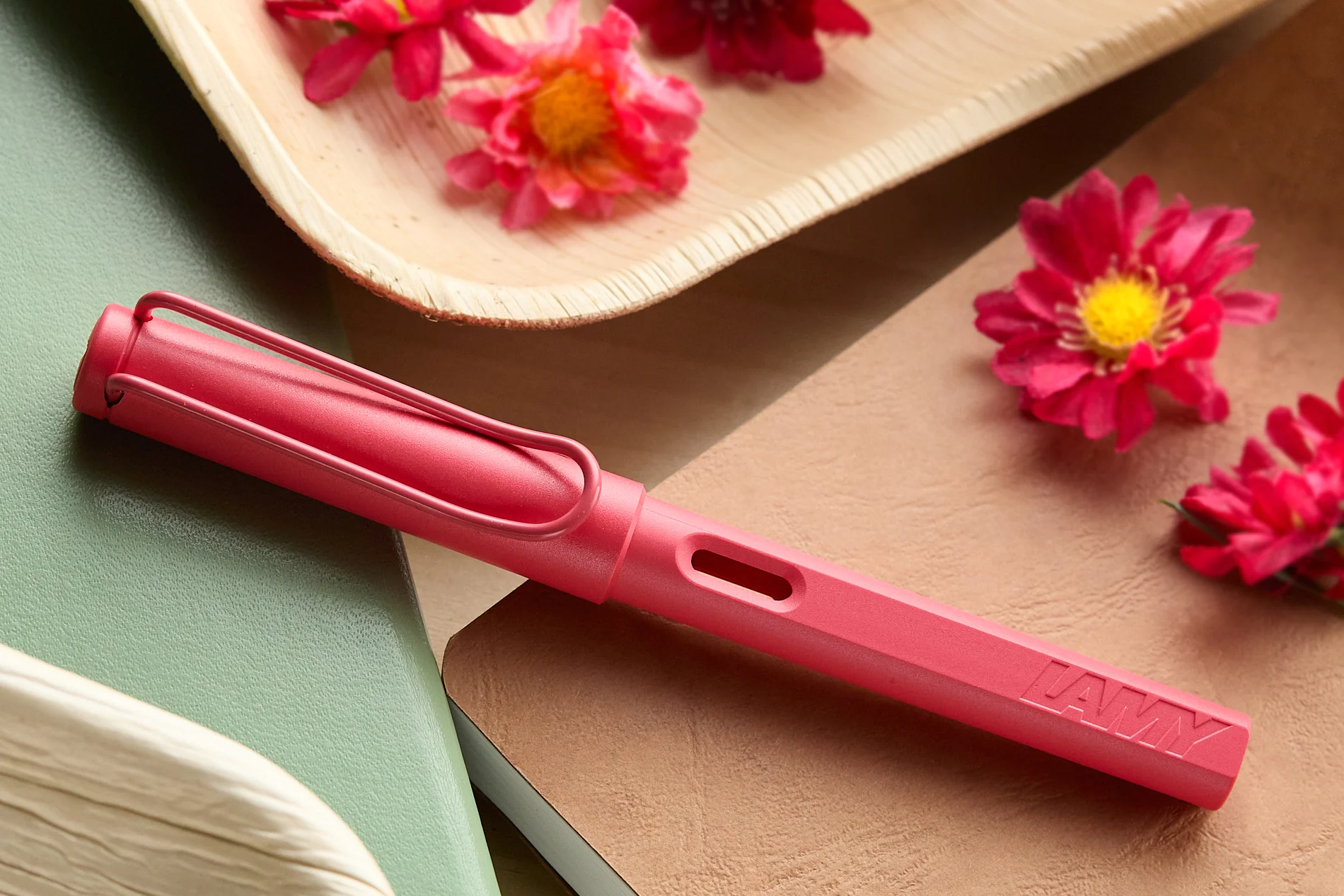 LAMY safari Fountain Pen - sunset coral (Special Edition) - Image 6