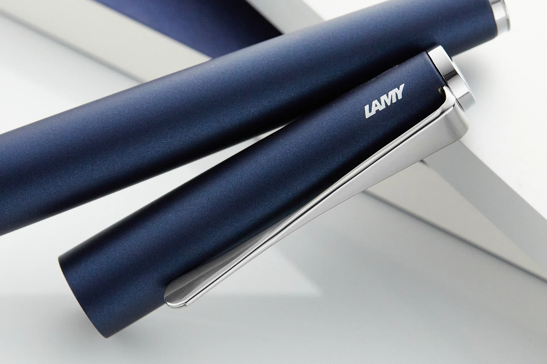 LAMY studio Fountain Pen - imperial blue - Image 11