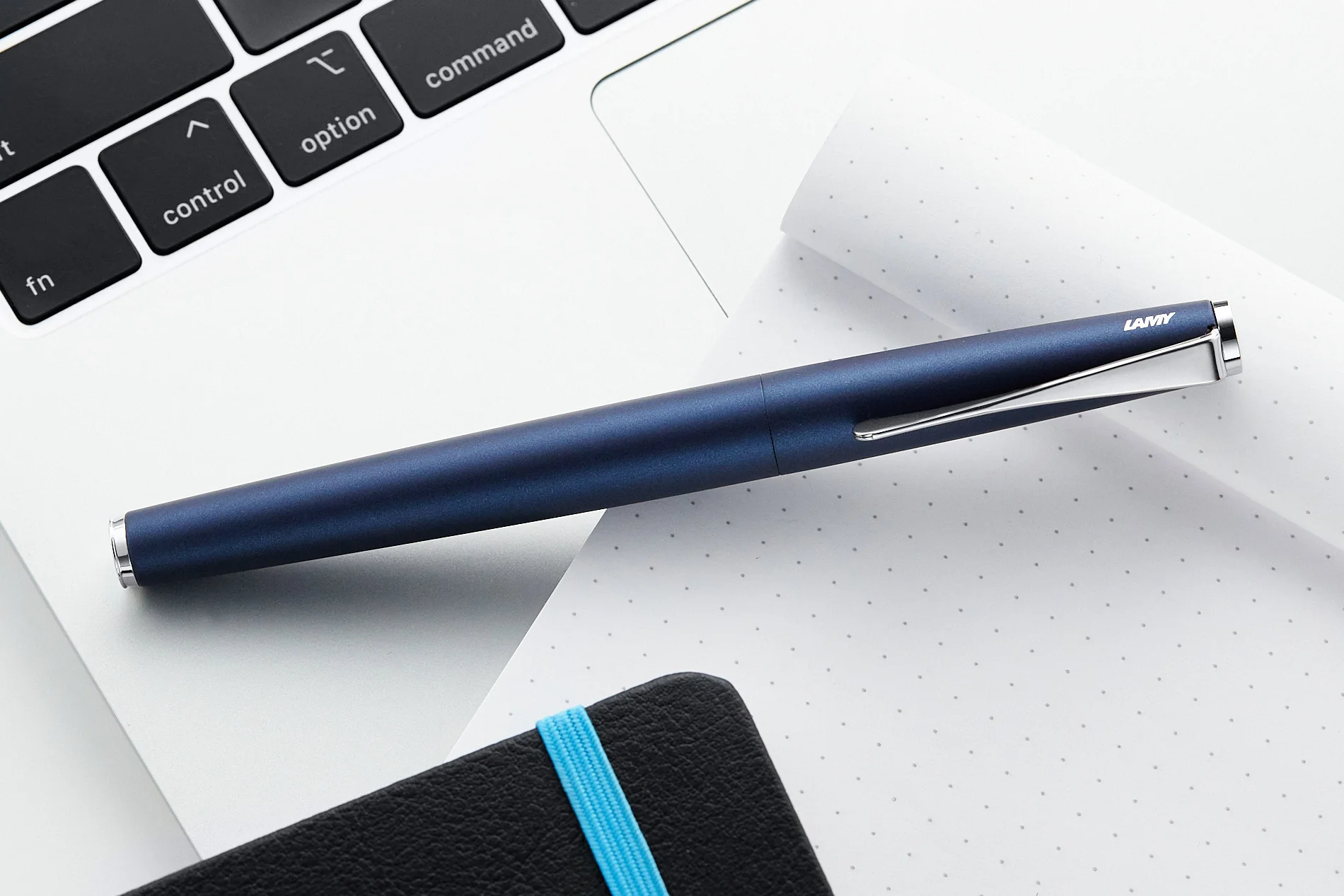 LAMY studio Fountain Pen - imperial blue - Image 6