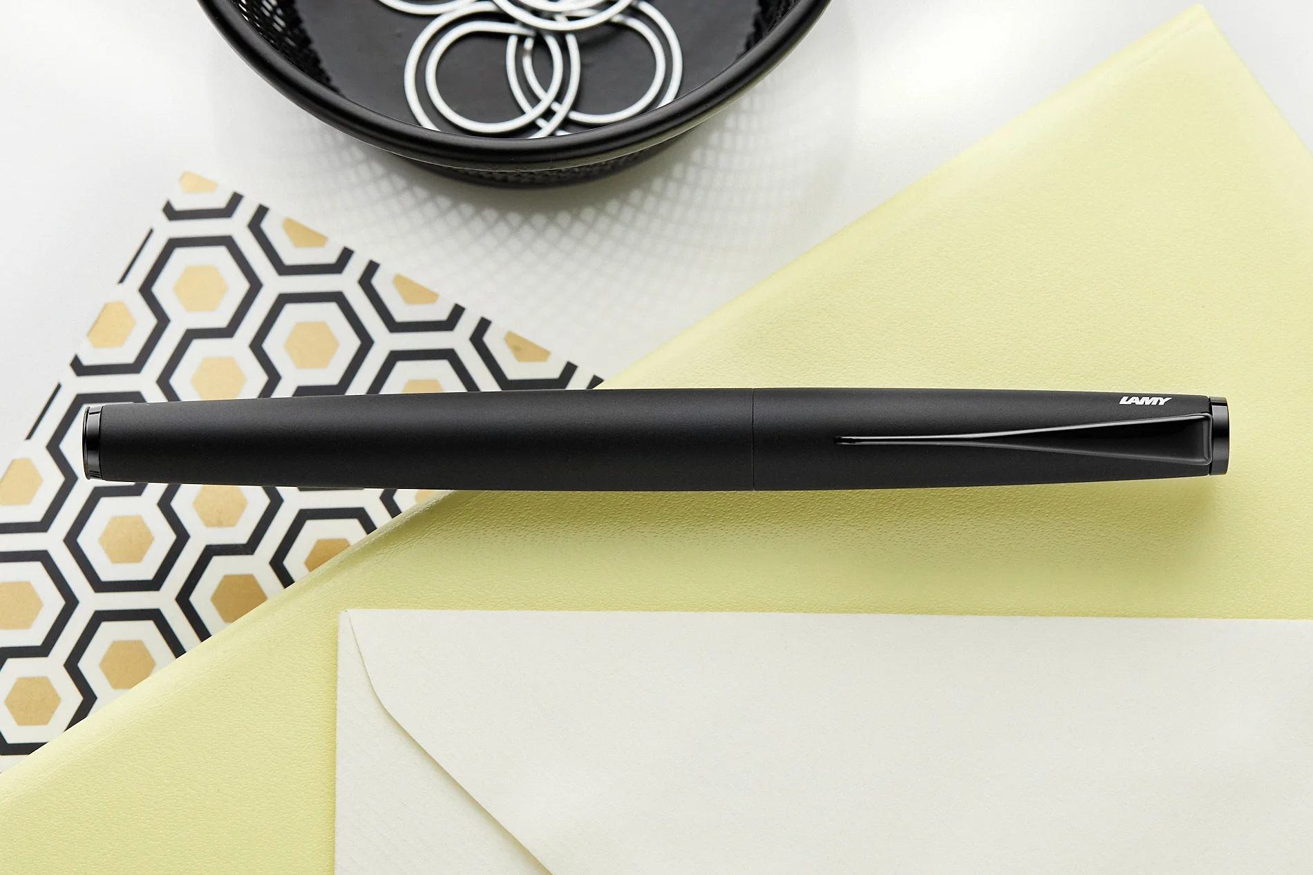 LAMY studio Fountain Pen - Lx all black - Image 7