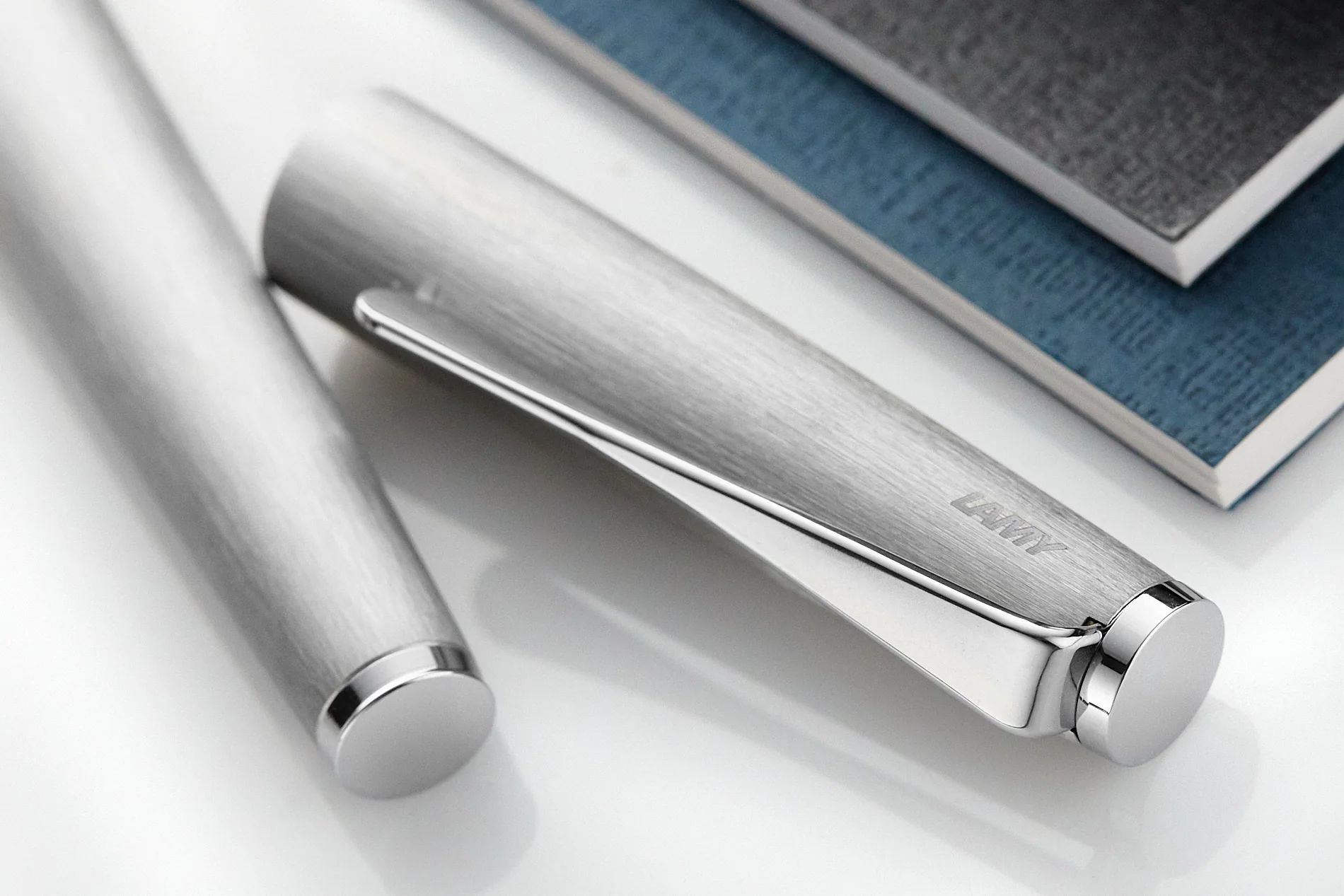 LAMY studio Fountain Pen - brushed stainless steel - Image 11