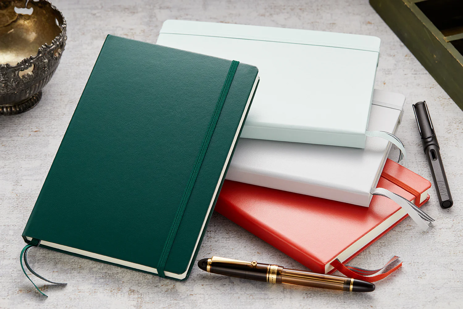 Leuchtturm1917 Medium A5 Notebook - Forest Green, Dot Grid - Image 8