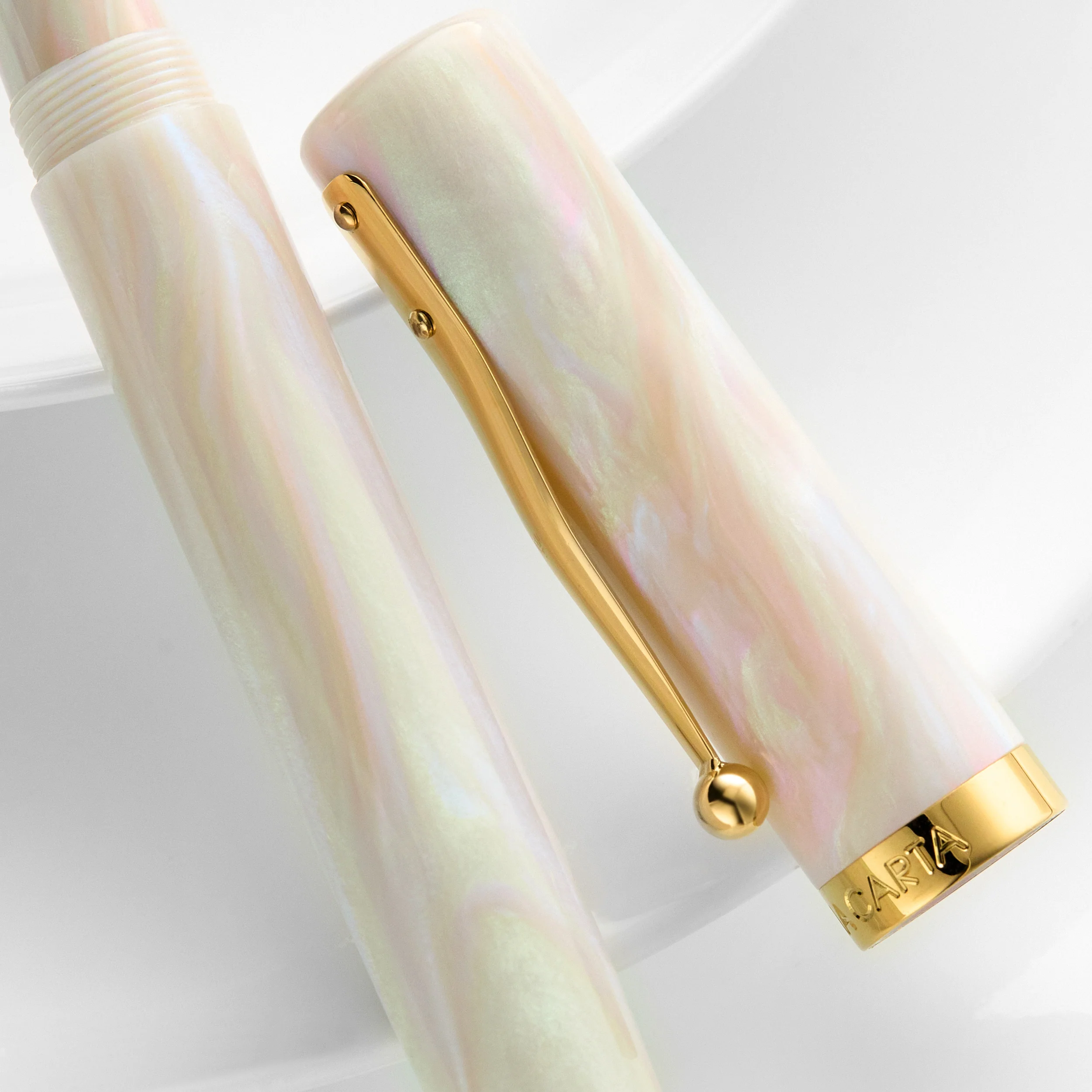 Magna Carta Mag 600 Fountain Pen - Pale Cream Rainbow Opalescence (Special Edition) - Image 5