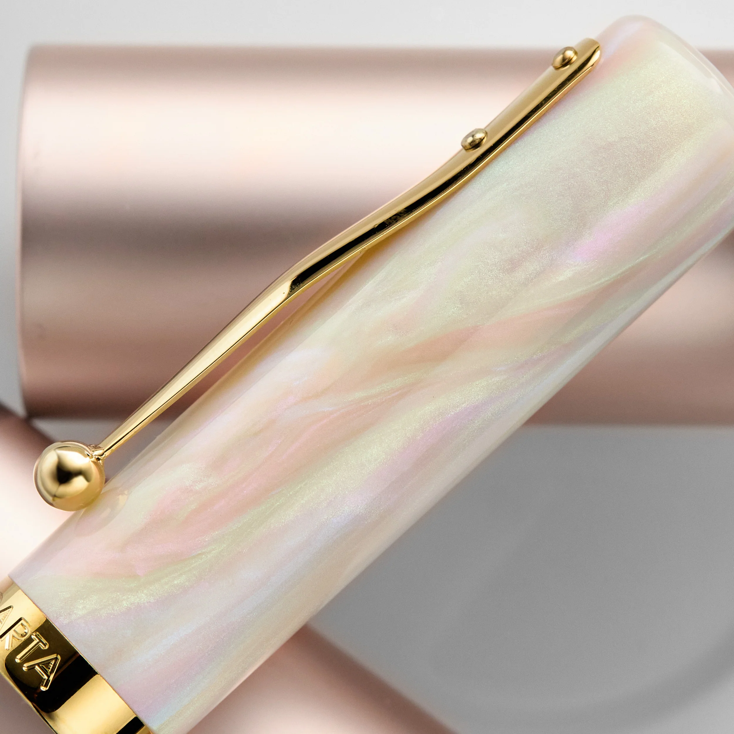 Magna Carta Mag 600 Fountain Pen - Pale Cream Rainbow Opalescence (Special Edition) - Image 6