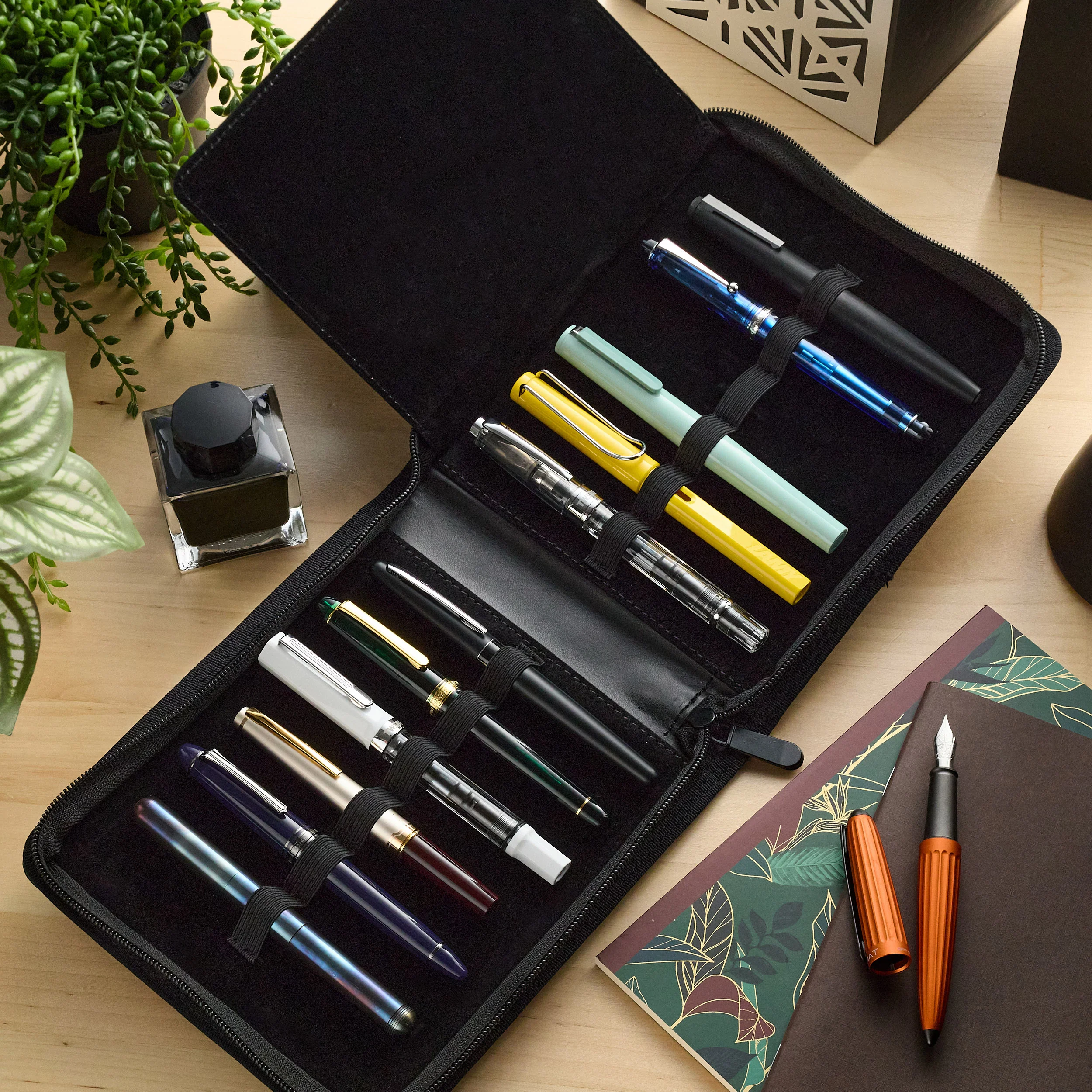 Monteverde Deluxe Collectors 12 Slot Pen Case - Image 2