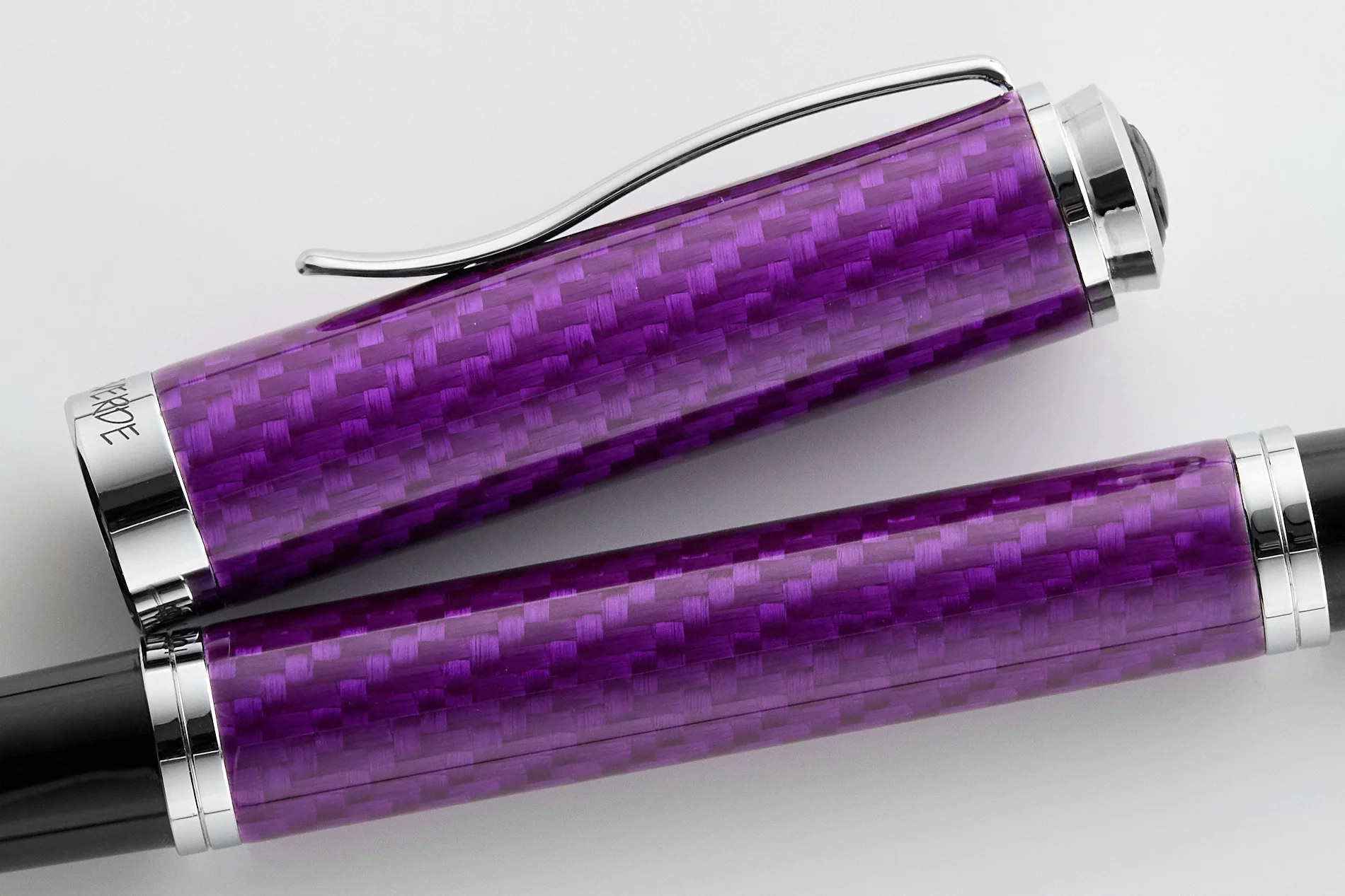 Monteverde Innova Fiberglass Fountain Pen - Amethyst (Special Edition) - Image 7