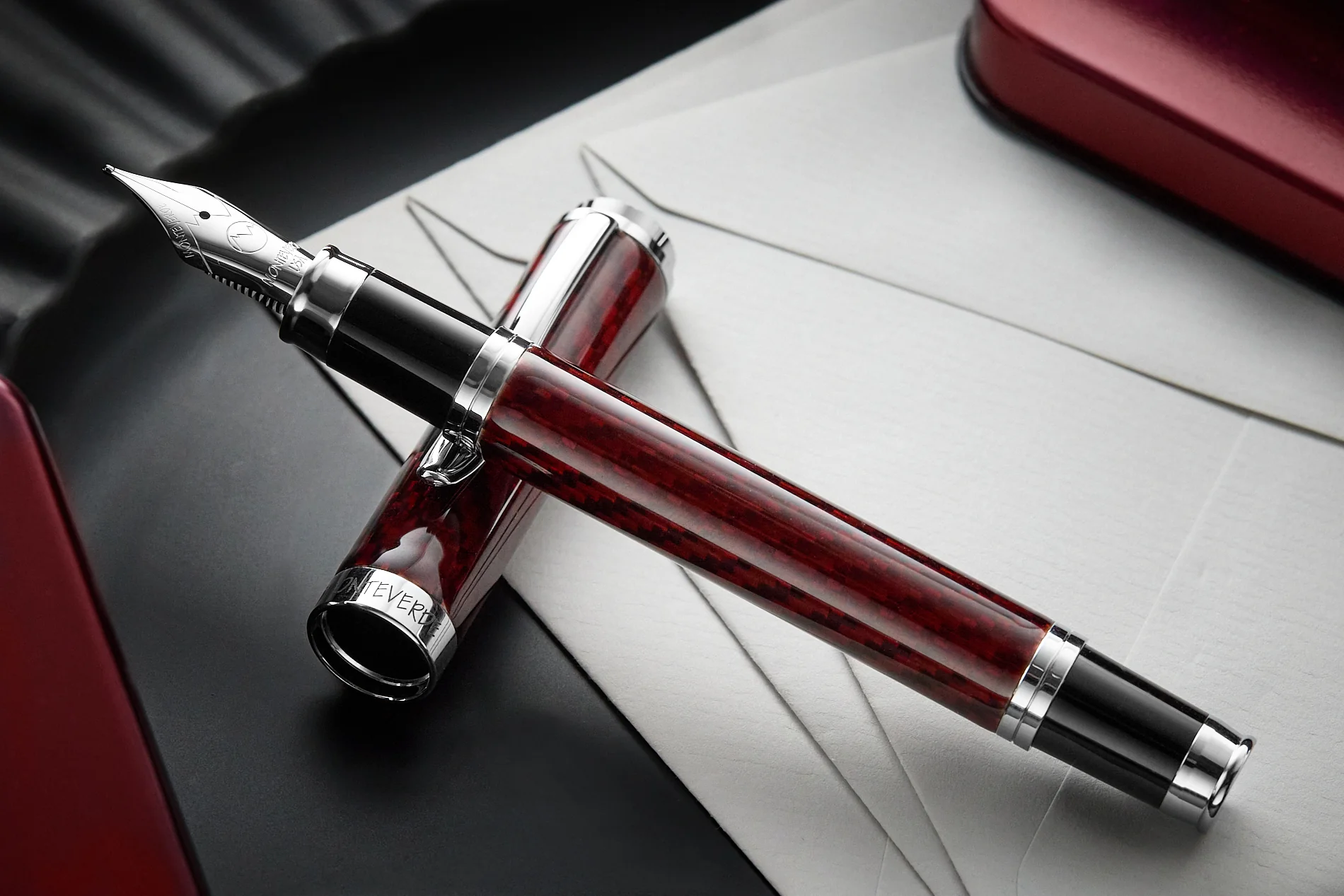 Monteverde Innova Fiberglass Fountain Pen - Garnet (Special Edition) - Image 4